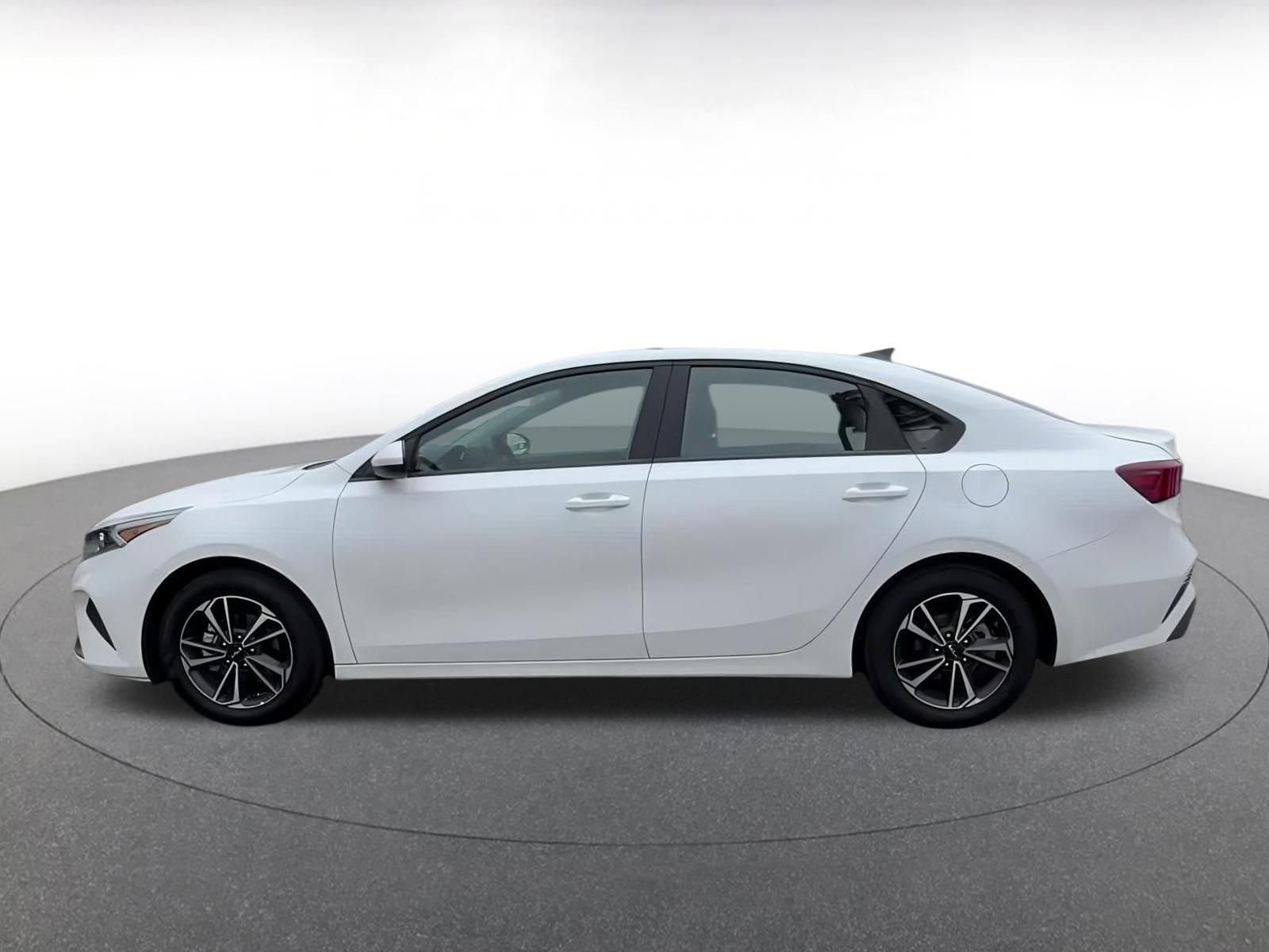 2024 Kia Forte LXS 7