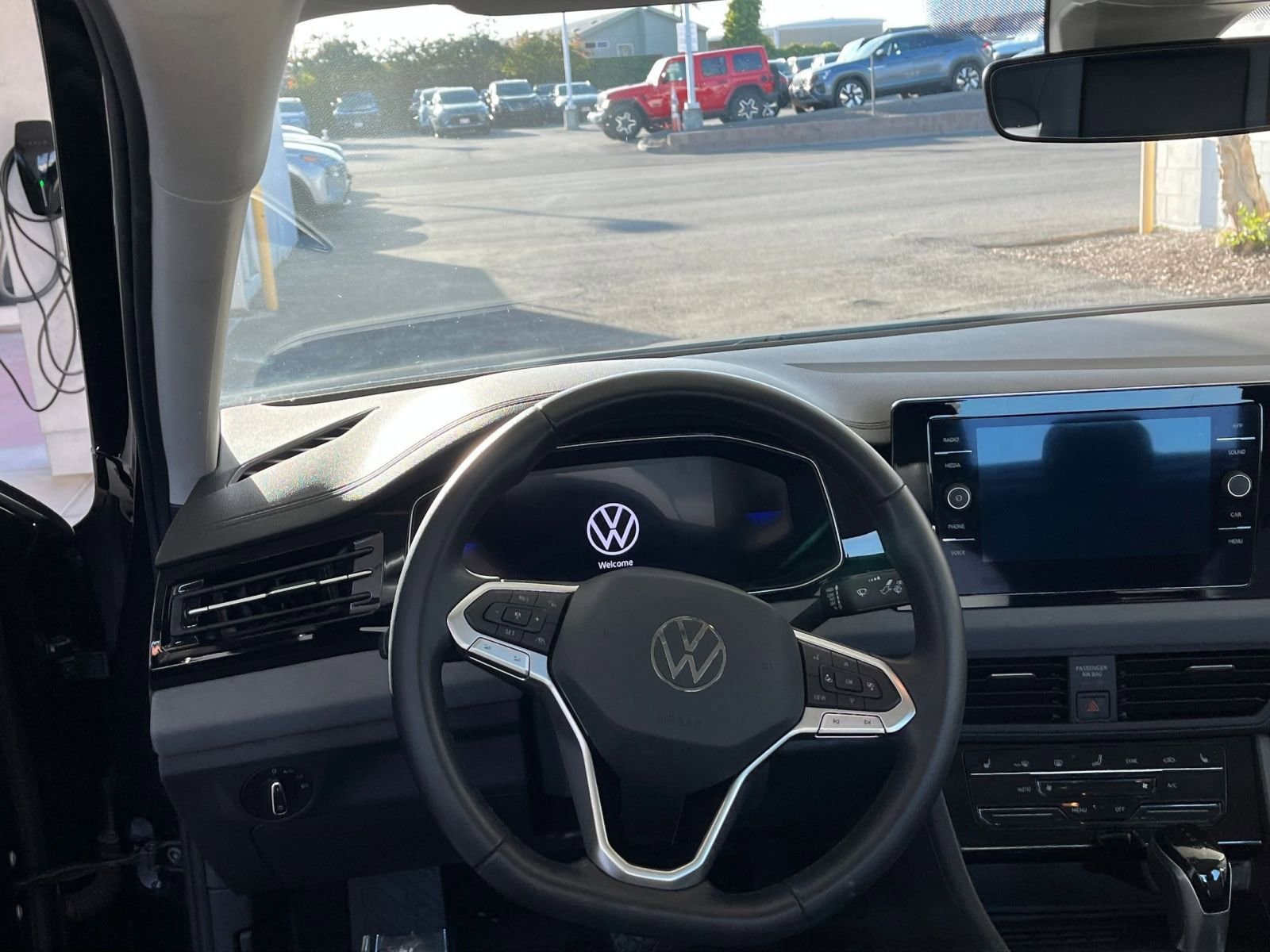 Thumbnail: 2025 Volkswagen Jetta - 34