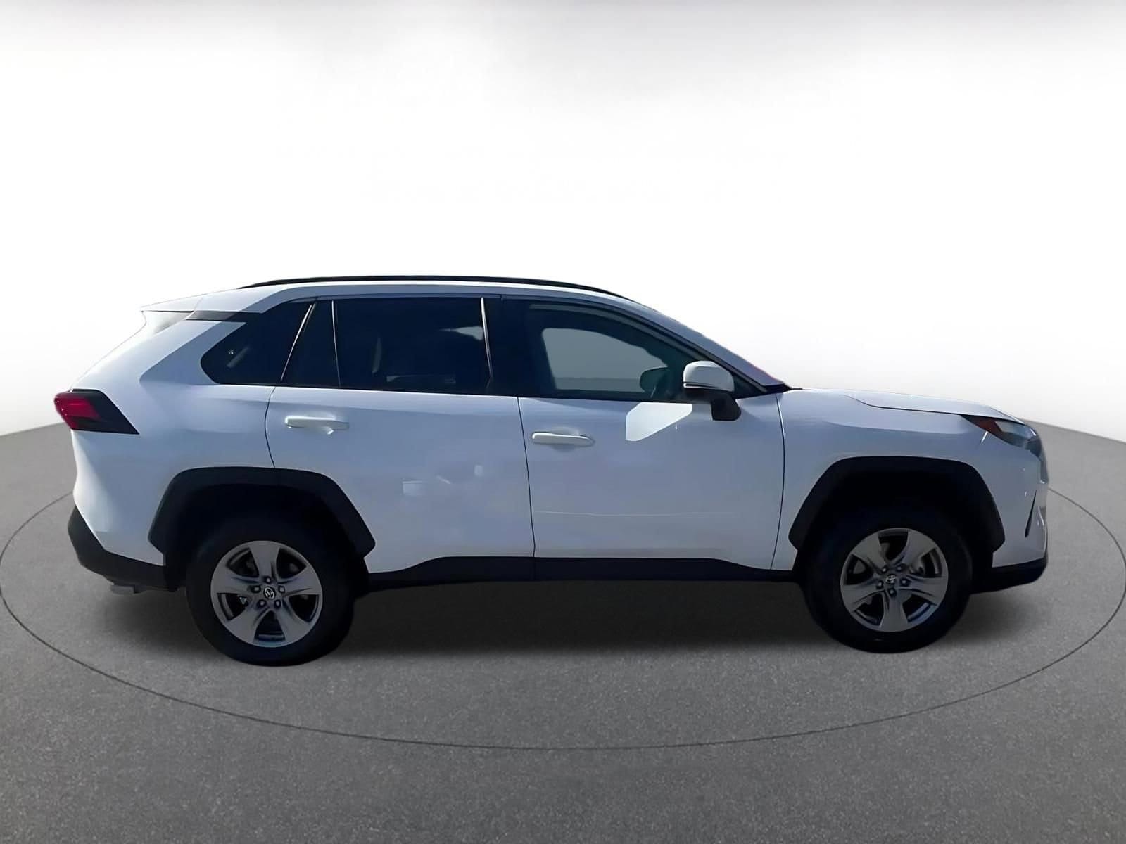 Thumbnail: 2025 Toyota RAV4 - 16