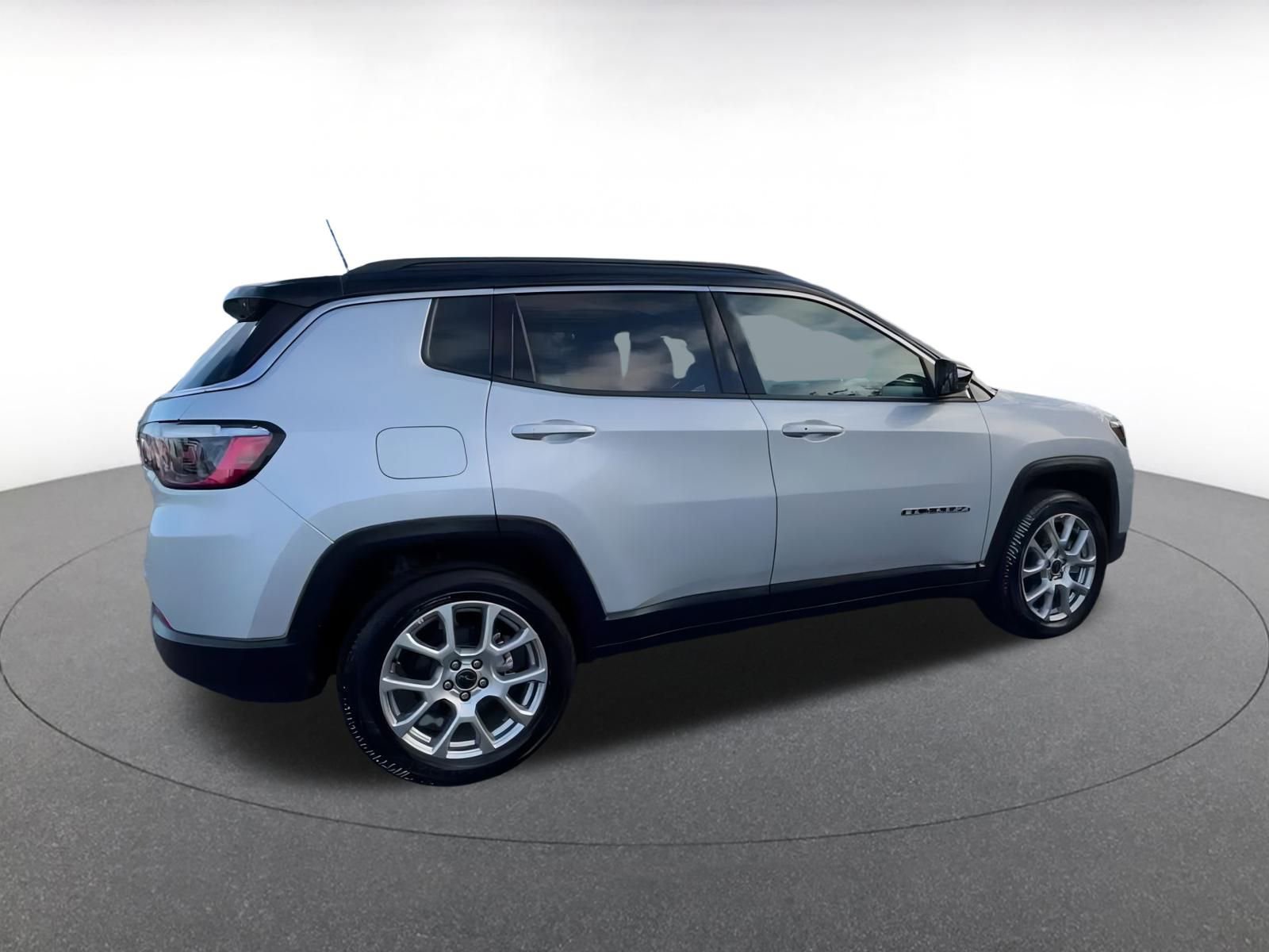 Thumbnail: 2025 Jeep Compass - 14