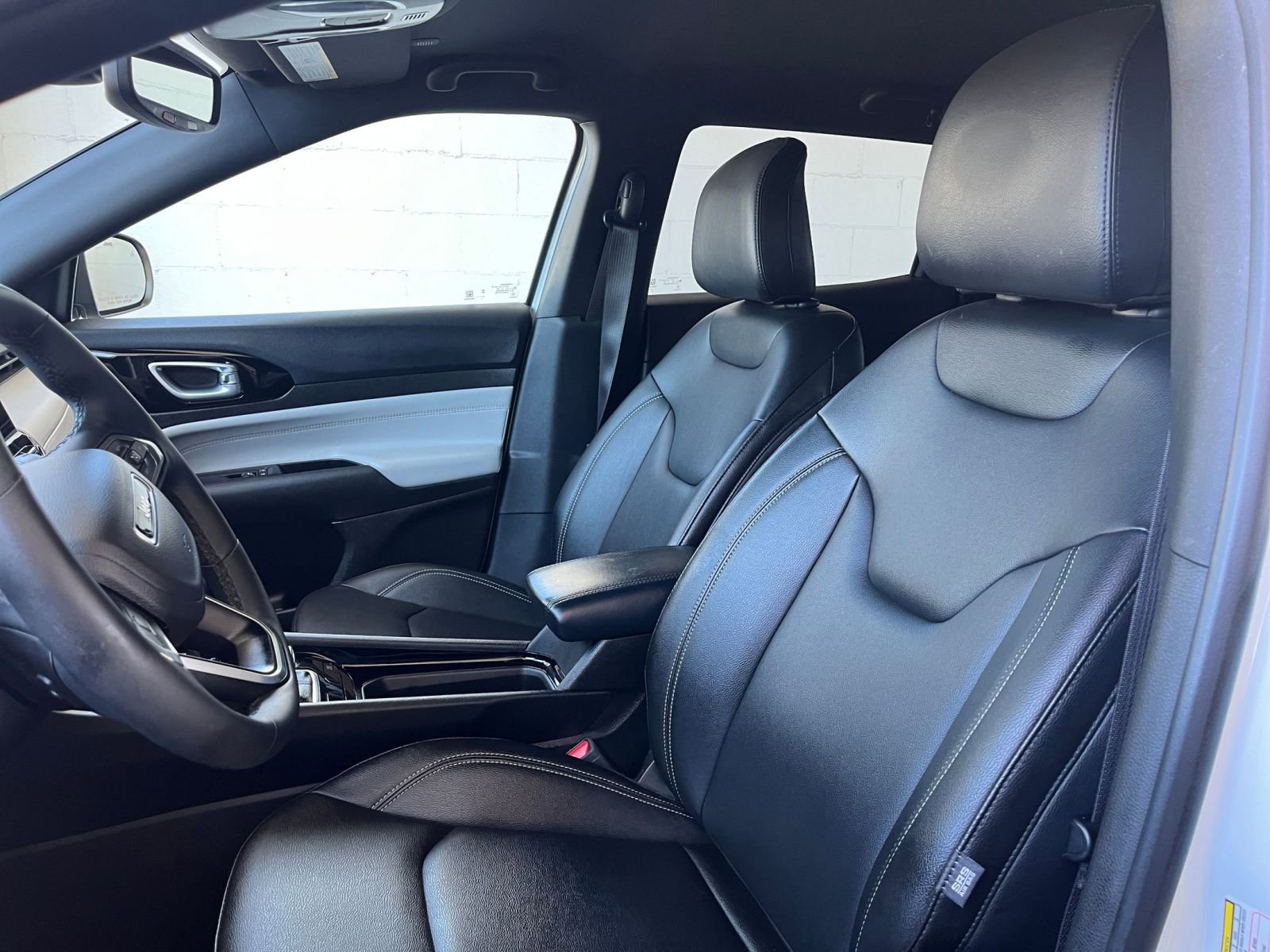 Thumbnail: 2025 Jeep Compass - 27