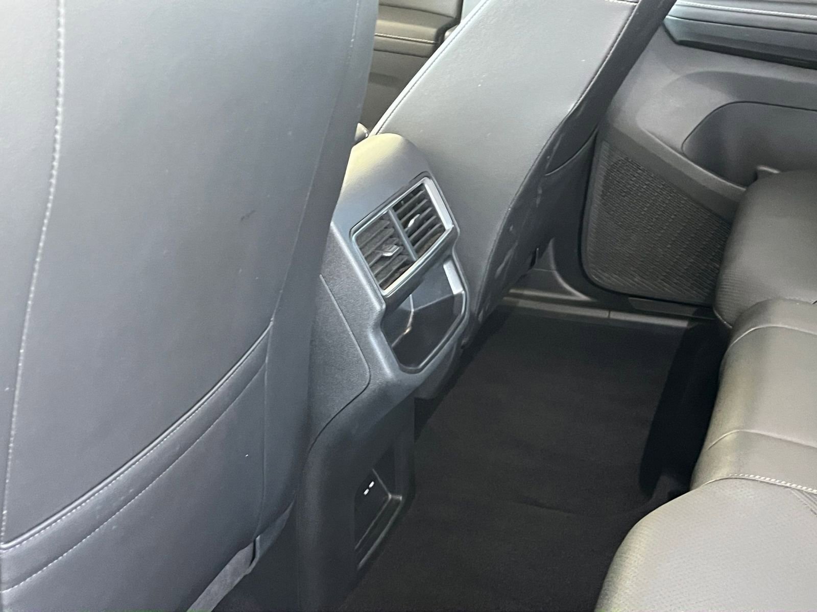 Thumbnail: 2025 Volkswagen Atlas - 24