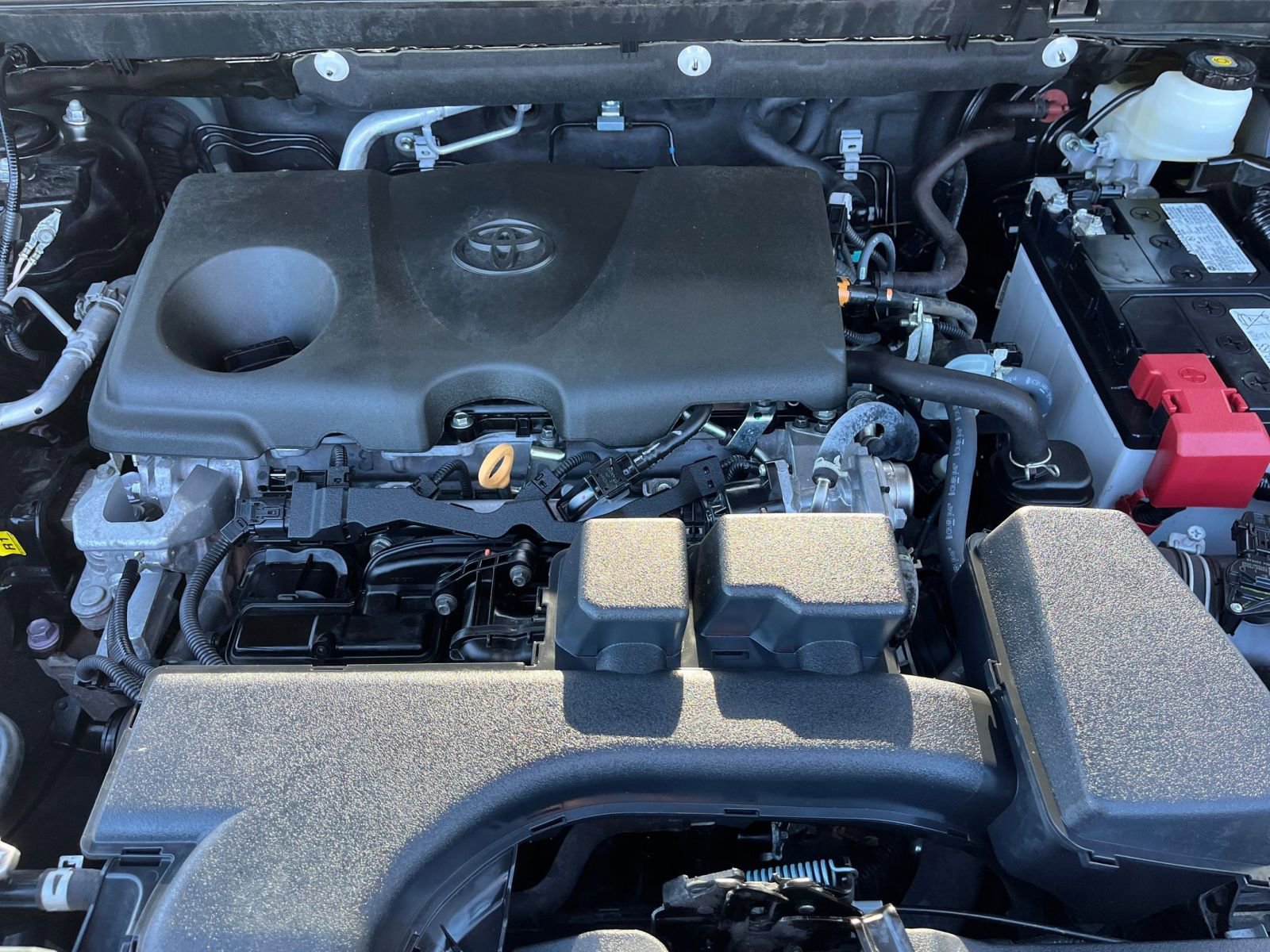 Thumbnail: 2025 Toyota RAV4 - 31