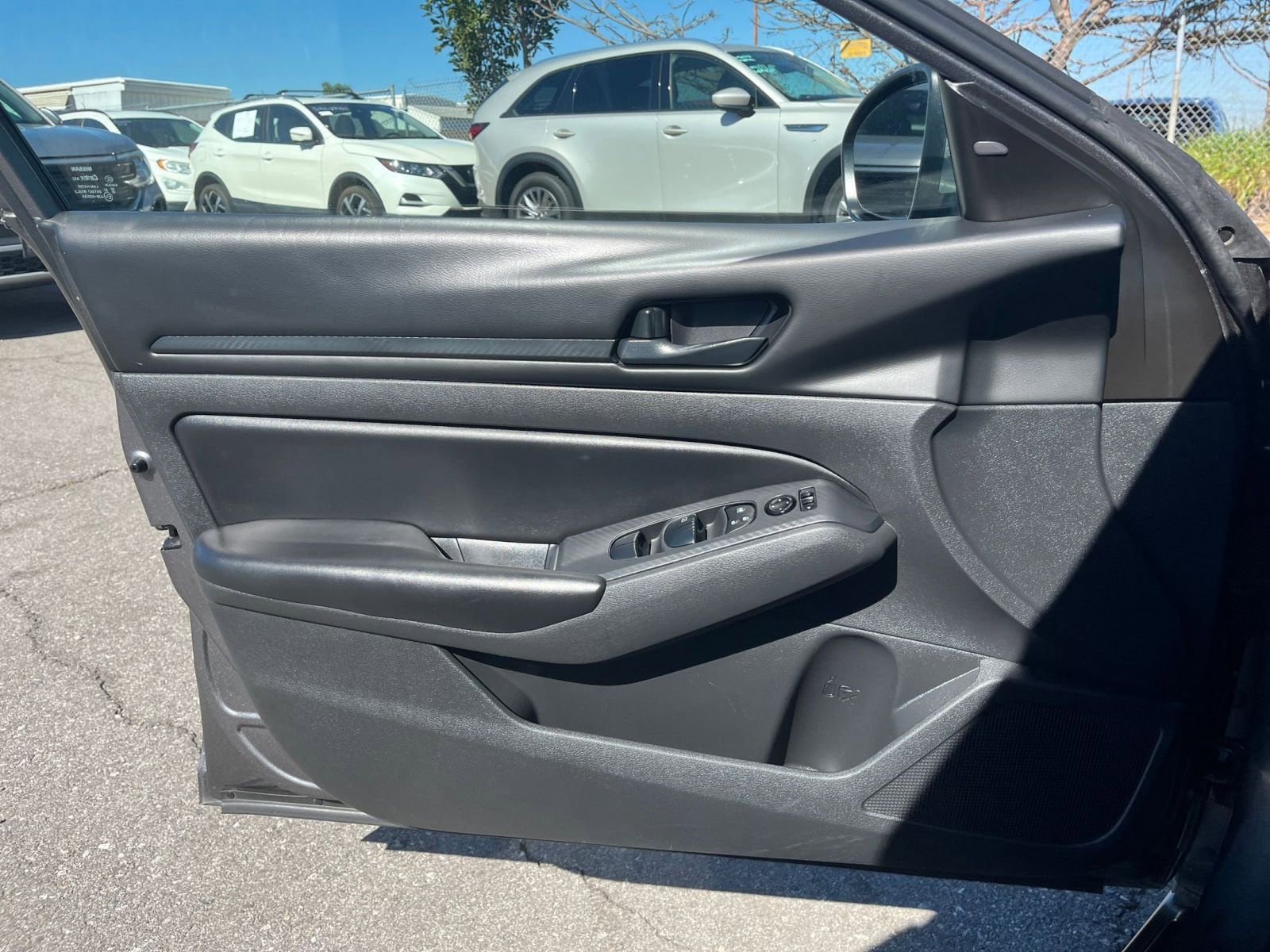 Thumbnail: 2023 Nissan Altima - 18