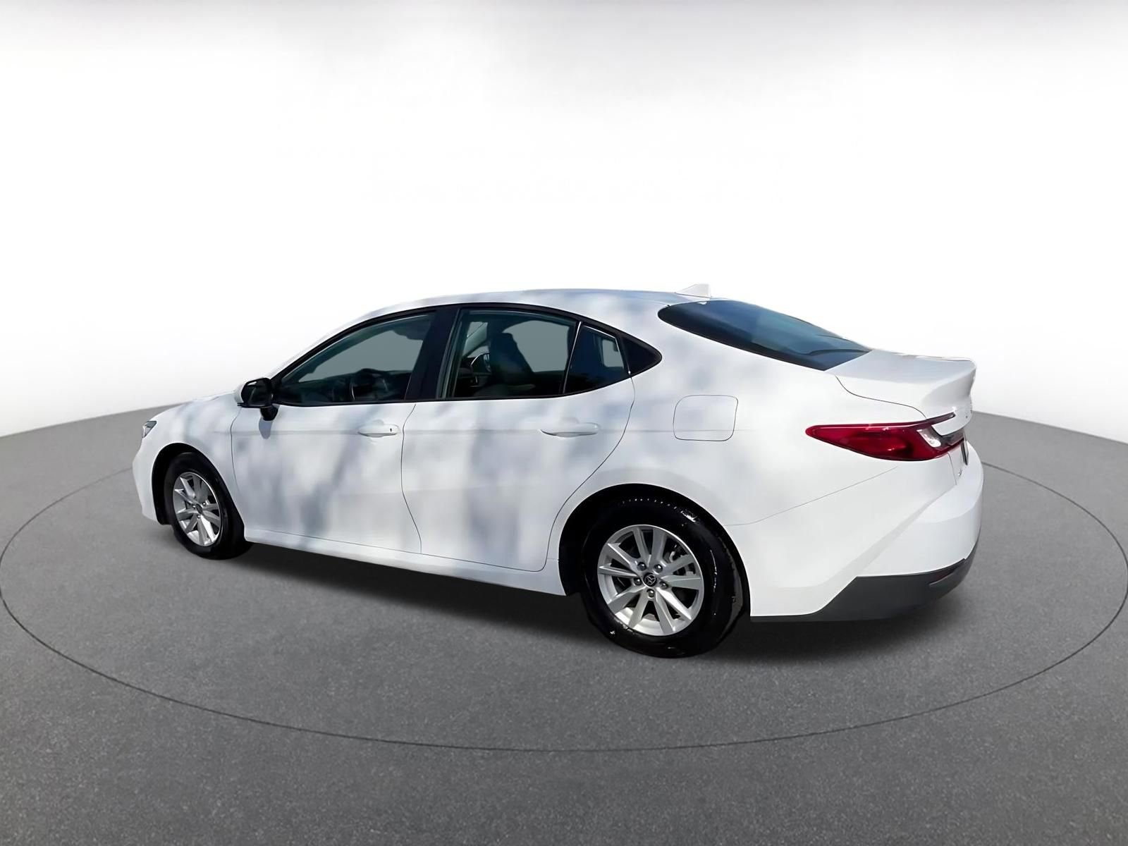 Thumbnail: 2025 Toyota Camry - 10