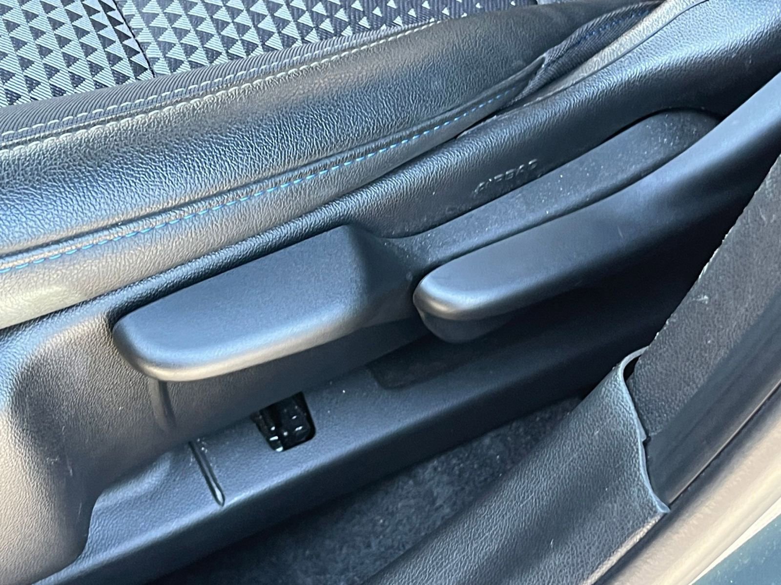 Thumbnail: 2025 Chevrolet Trax - 22