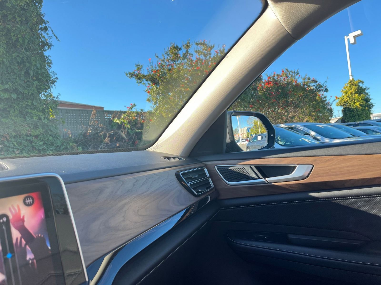 Thumbnail: 2025 Volkswagen Atlas - 35