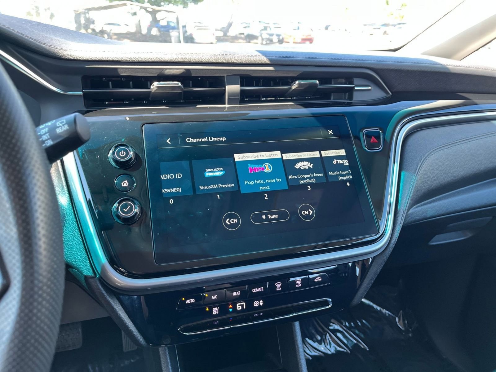 Thumbnail: 2023 Chevrolet Bolt EV - 21