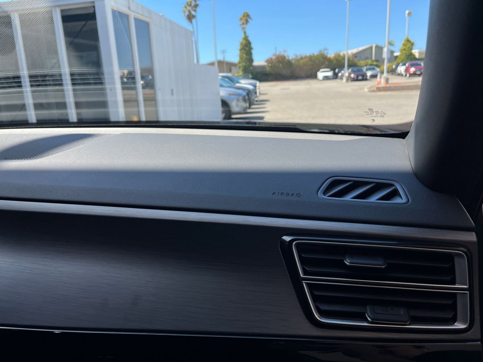 Thumbnail: 2025 Volkswagen Atlas - 35