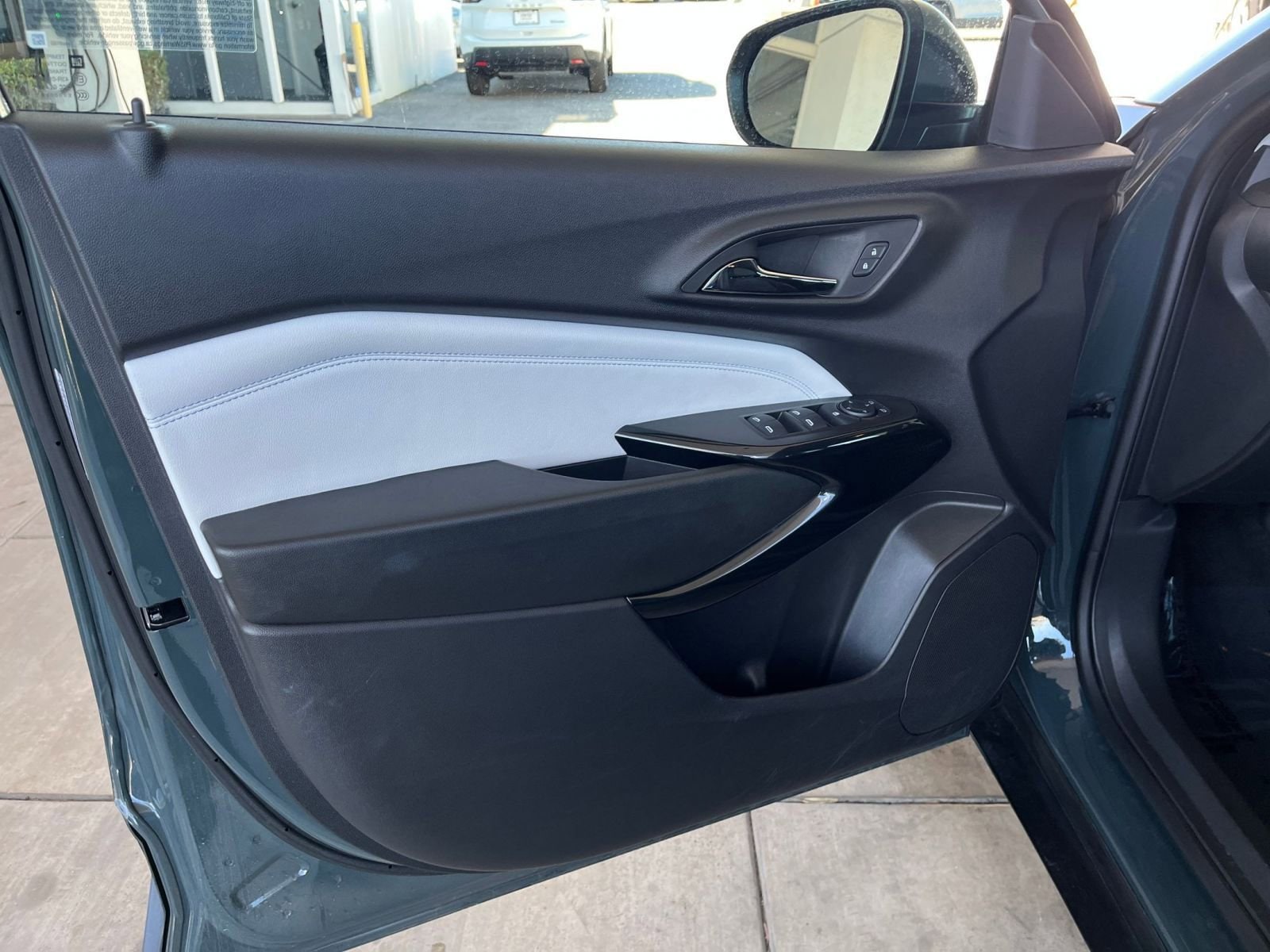 Thumbnail: 2025 Chevrolet Trax - 20