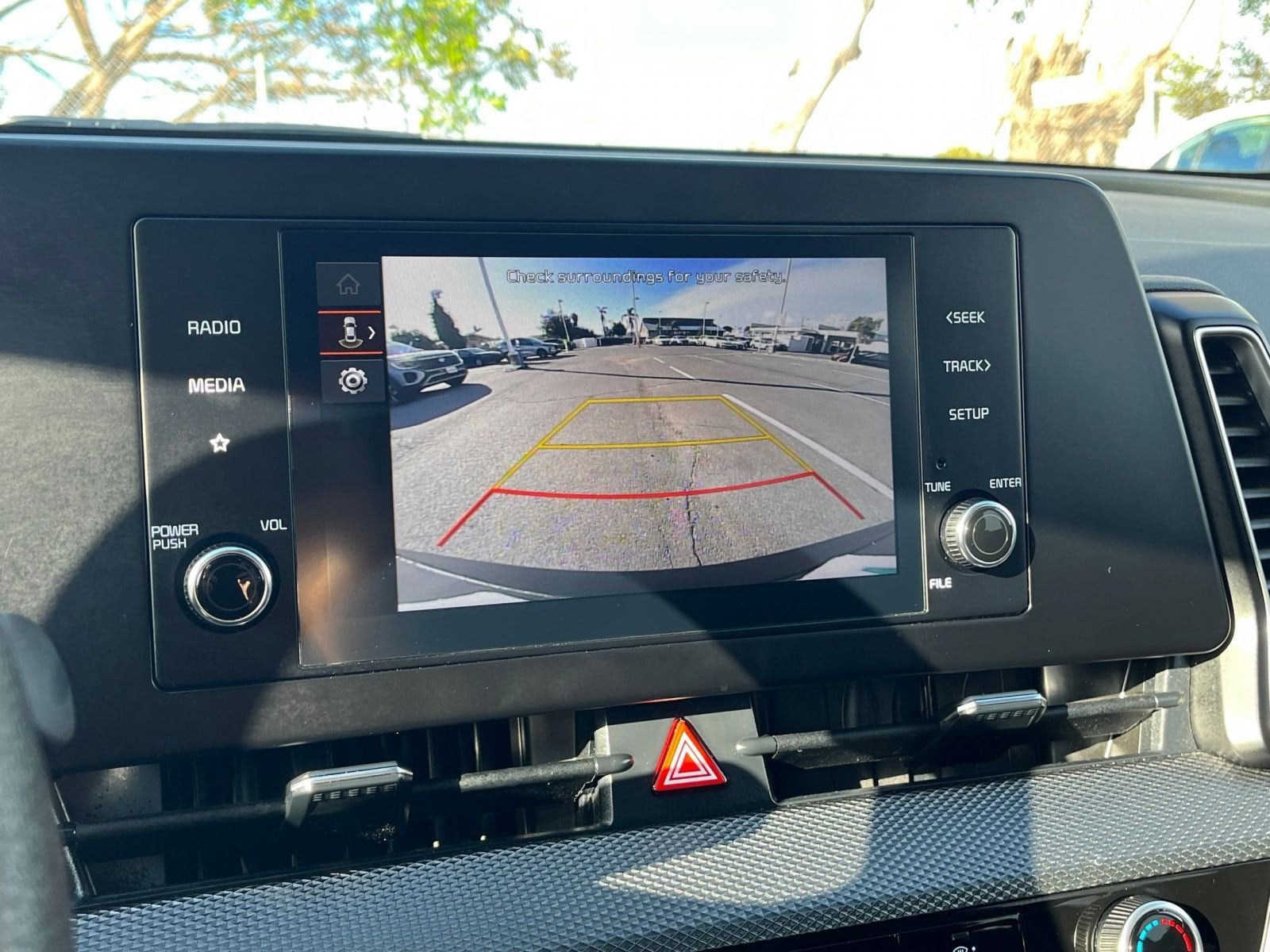 Thumbnail: 2025 Kia Sportage - 24