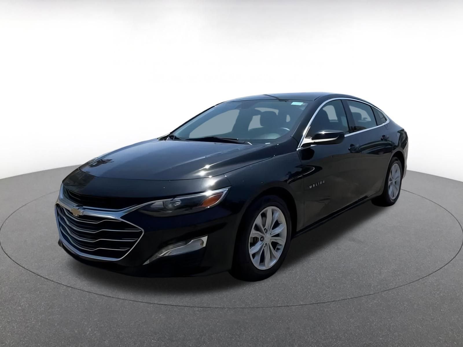 Thumbnail: 2023 Chevrolet Malibu - 5