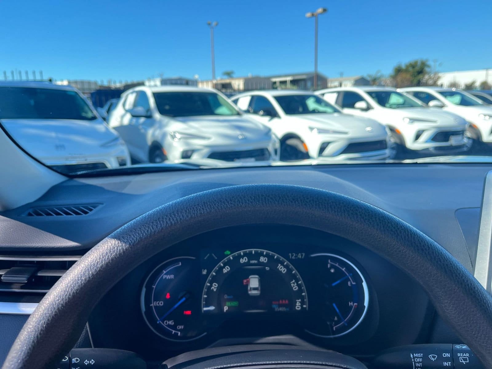 Thumbnail: 2025 Toyota RAV4 - 34