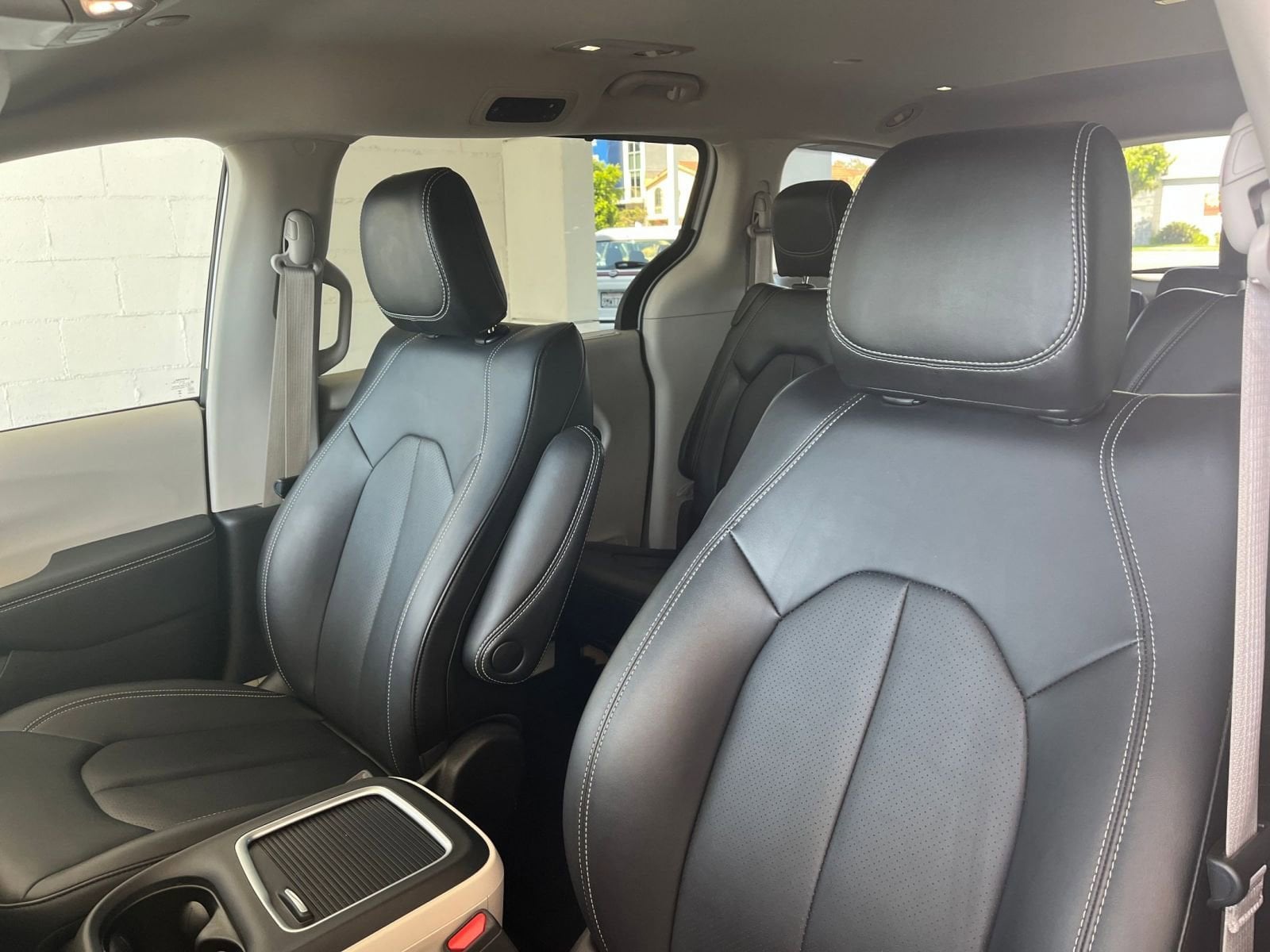 2024 Chrysler Pacifica Touring L 31