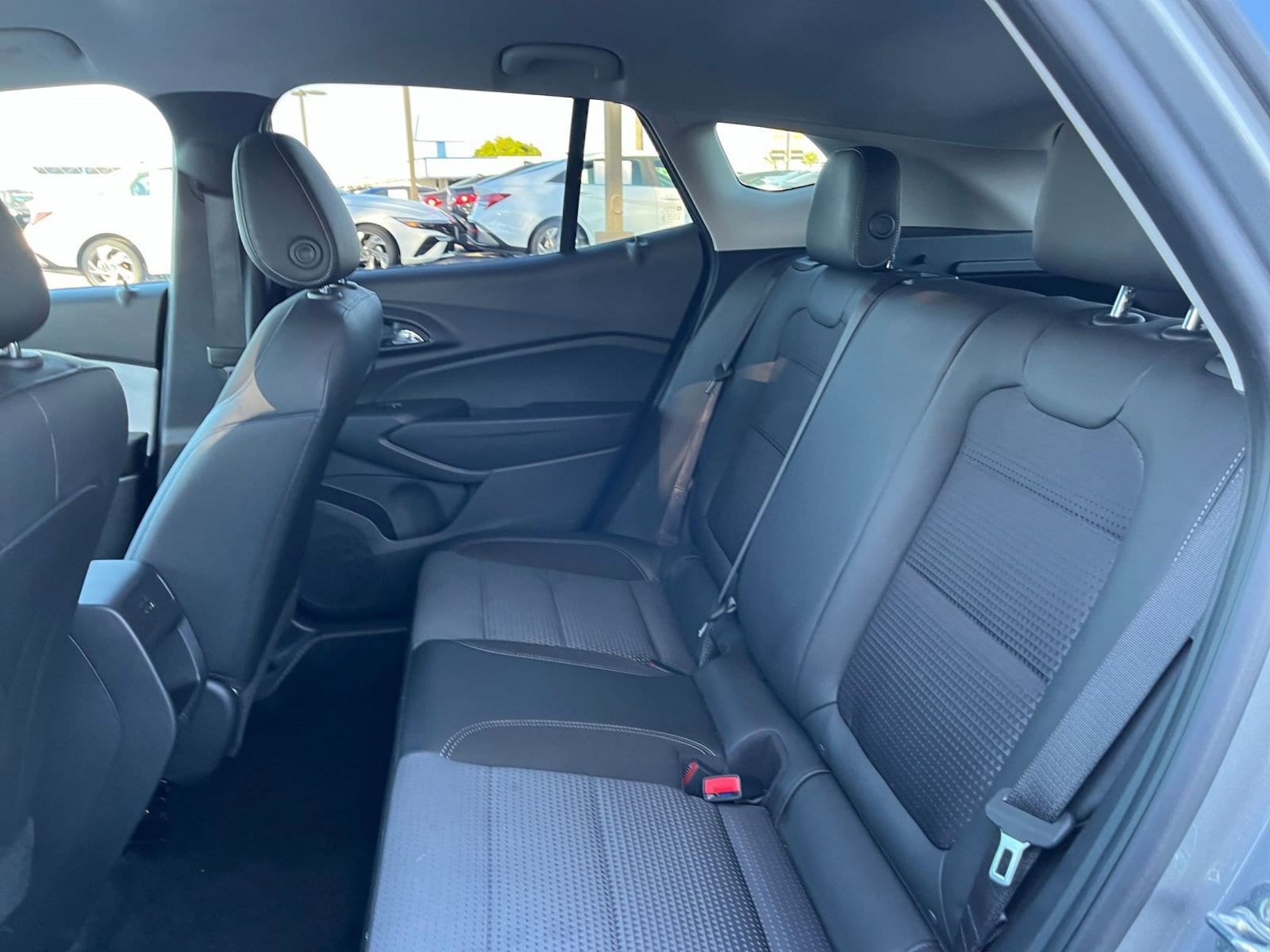 Thumbnail: 2025 Chevrolet Trax - 25