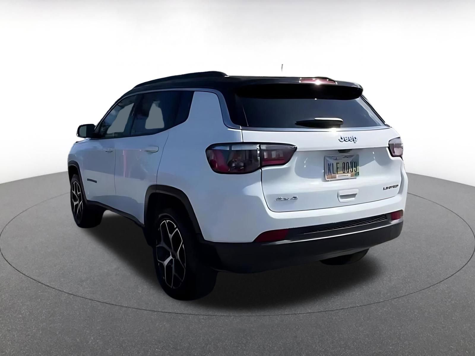 Thumbnail: 2025 Jeep Compass - 11