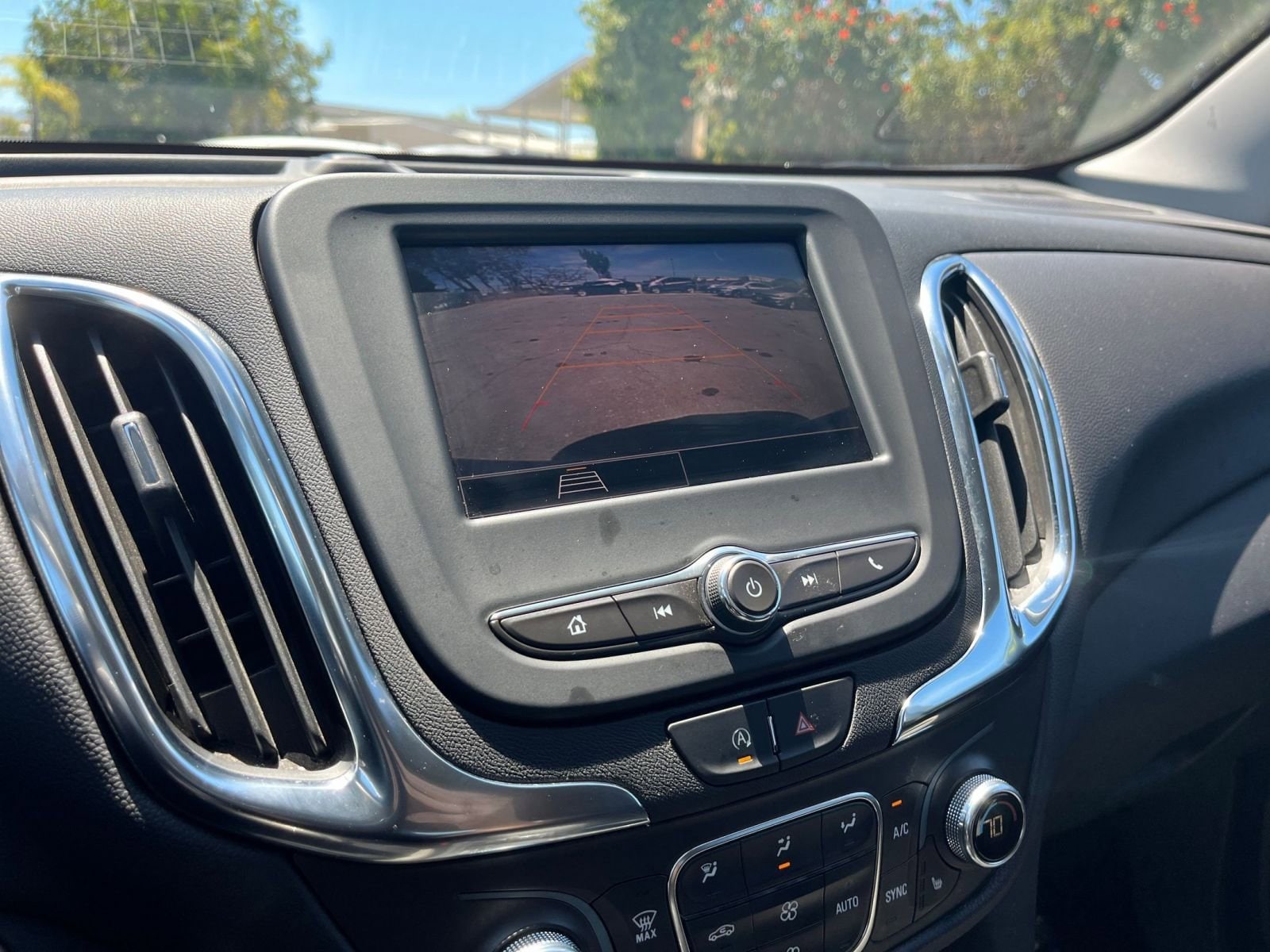 Thumbnail: 2024 Chevrolet Equinox - 17