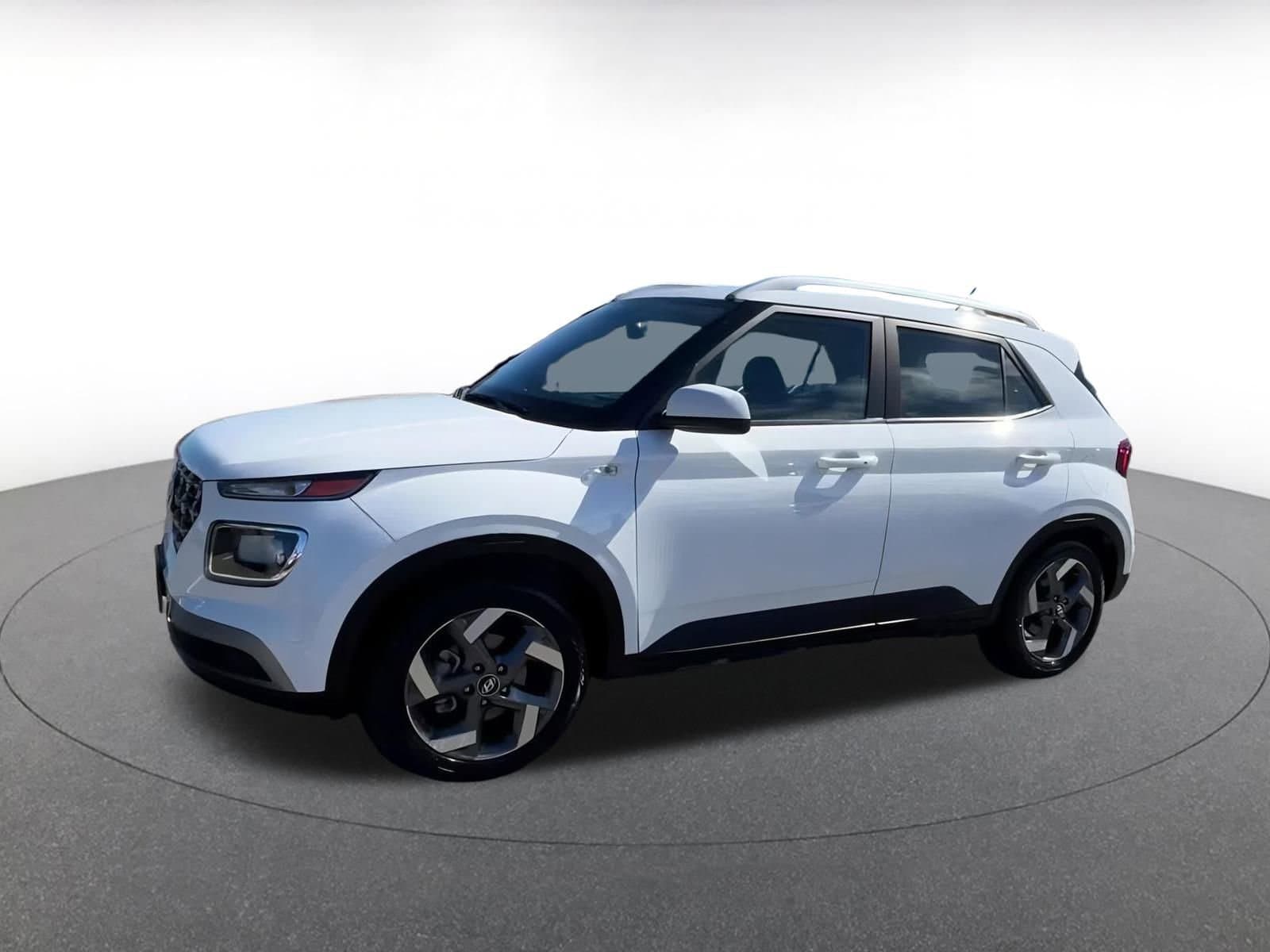 Thumbnail: 2025 Hyundai Venue - 8