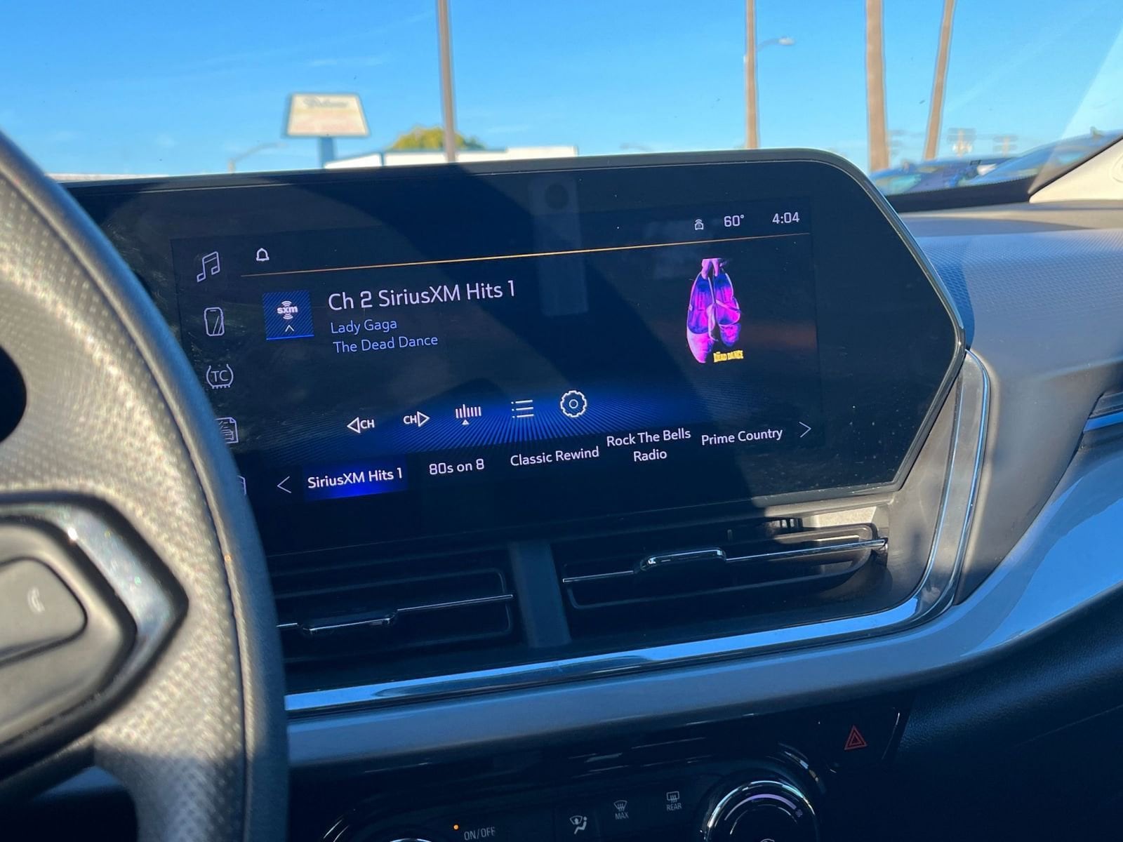 Thumbnail: 2025 Chevrolet Trax - 21