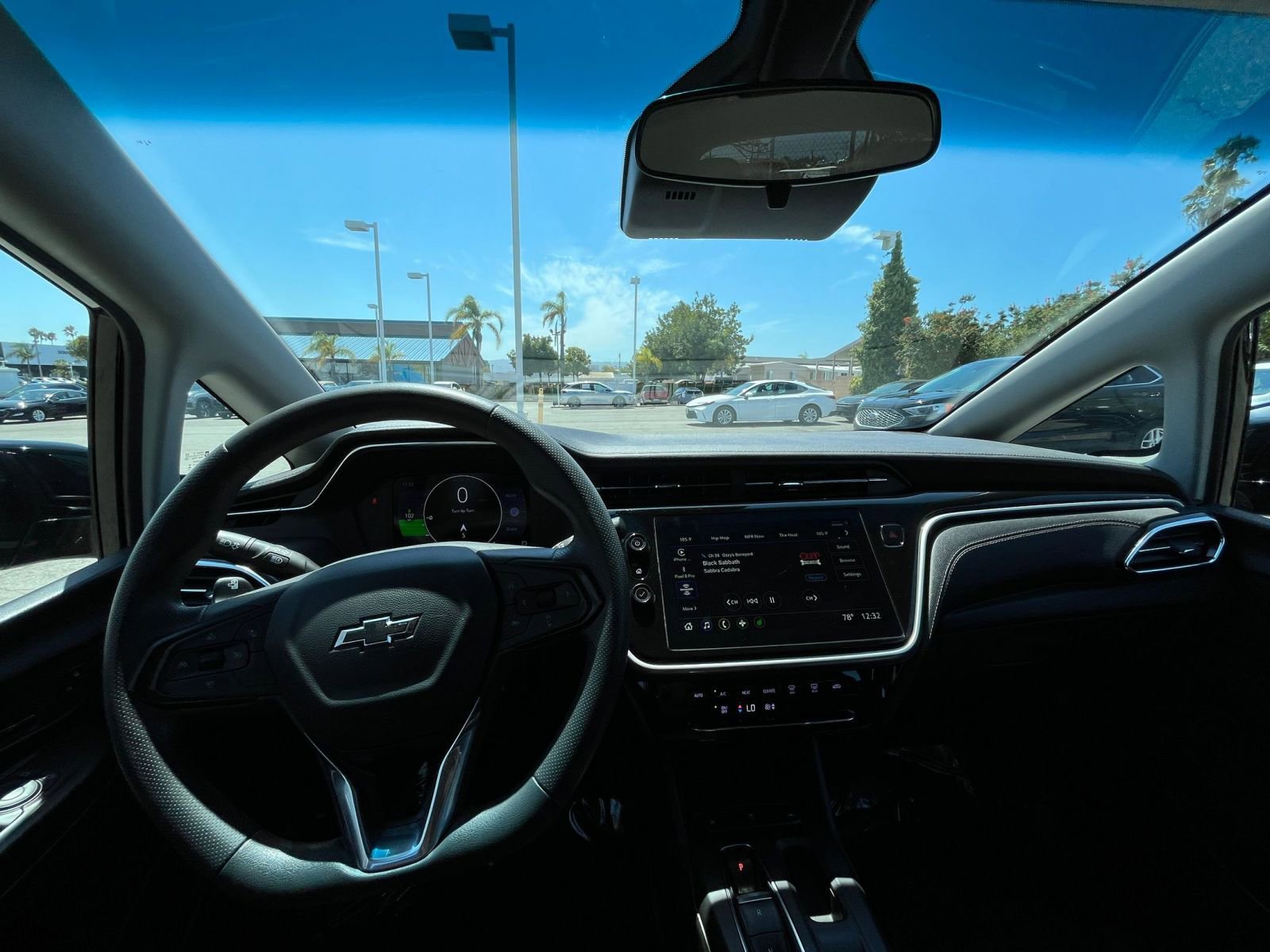 Thumbnail: 2023 Chevrolet Bolt EV - 32