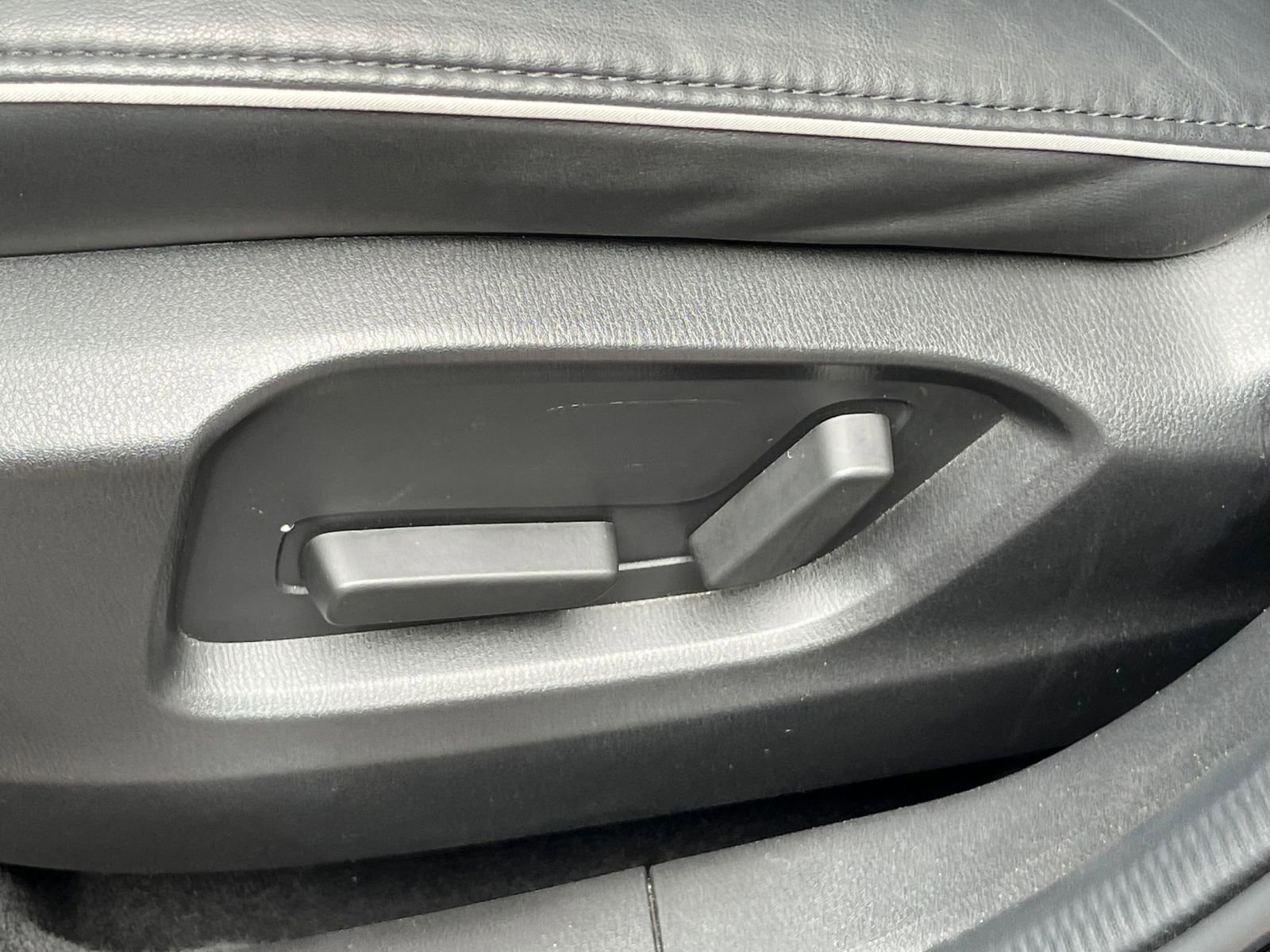 Thumbnail: 2025 Mazda CX-5 - 23