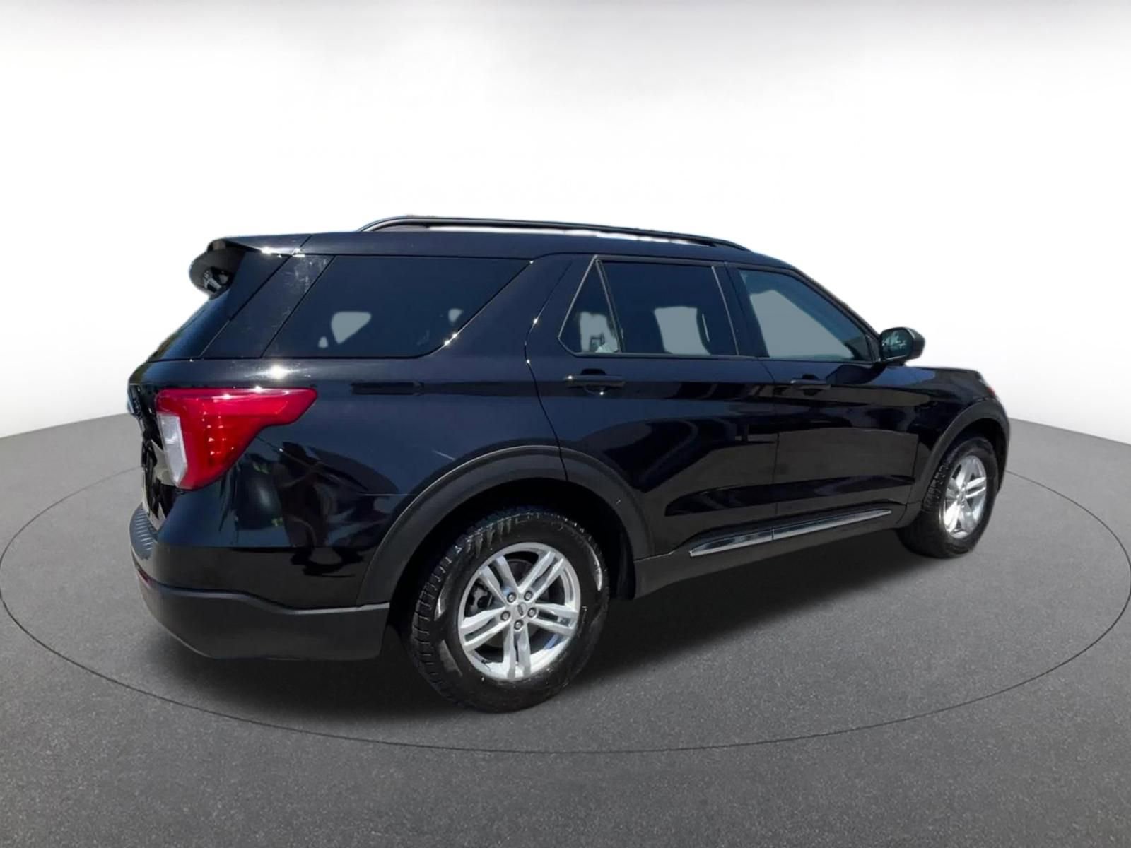 Thumbnail: 2023 Ford Explorer - 14