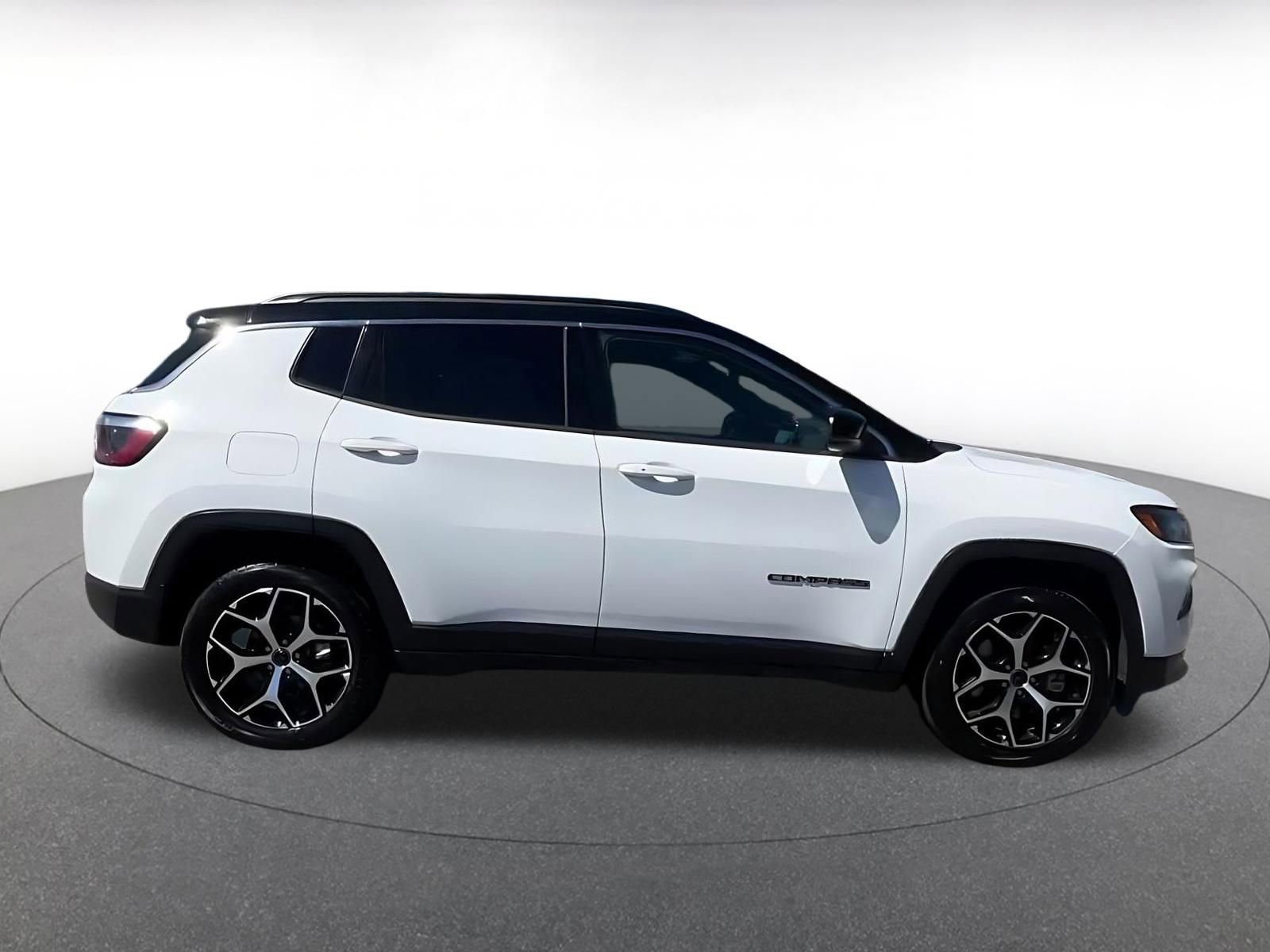 Thumbnail: 2025 Jeep Compass - 16
