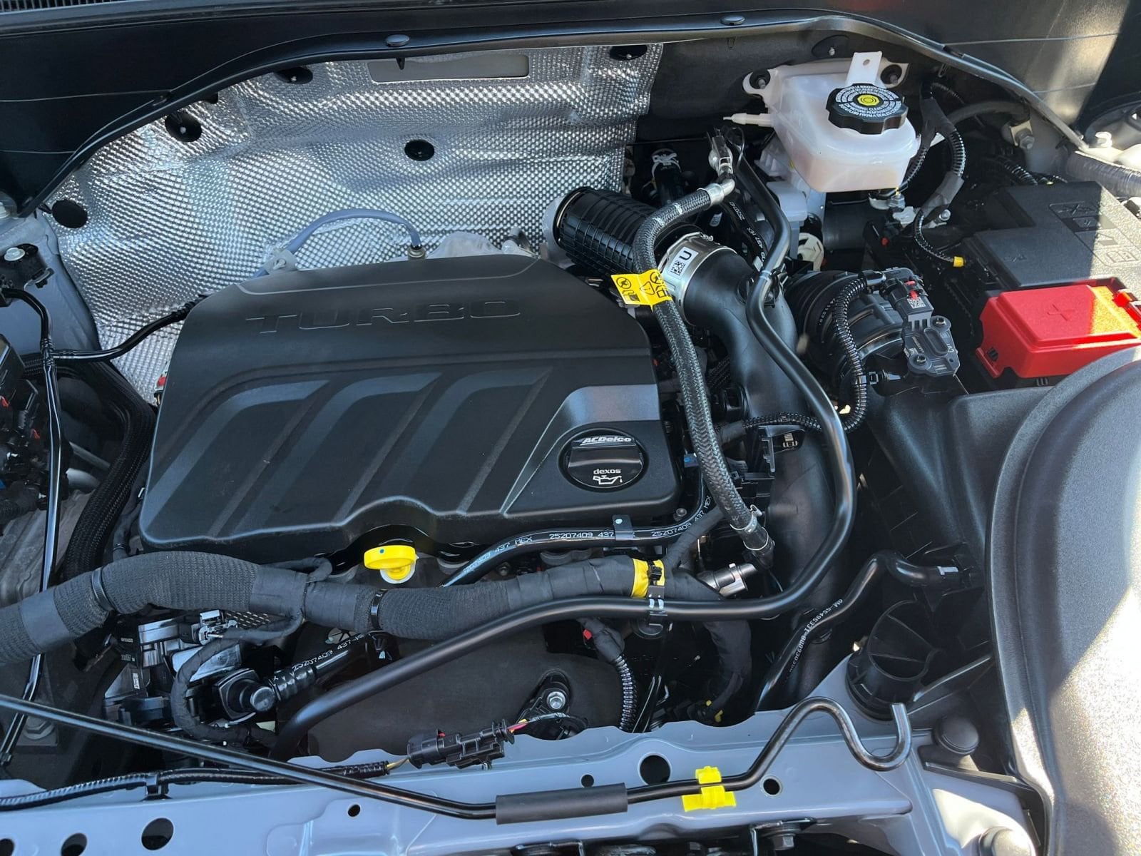 Thumbnail: 2025 Buick Encore GX - 32