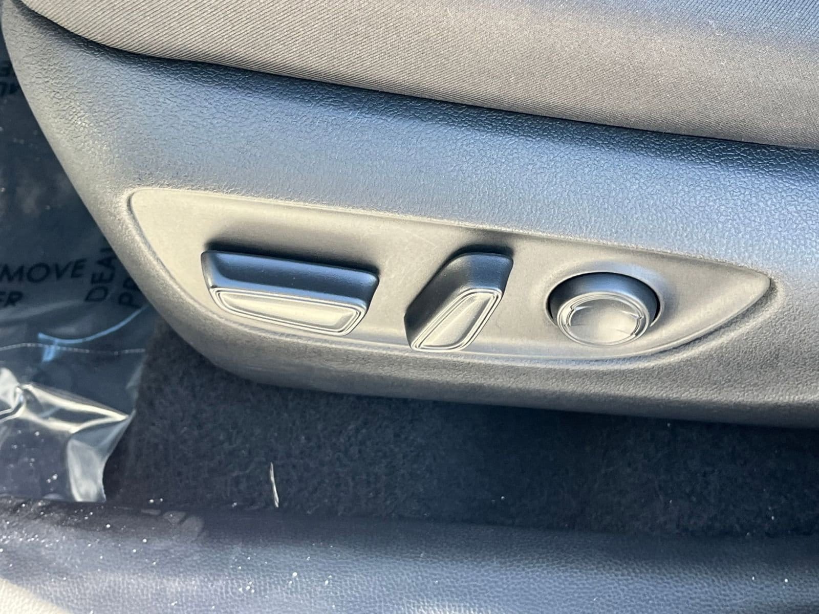 Thumbnail: 2025 Toyota RAV4 - 23