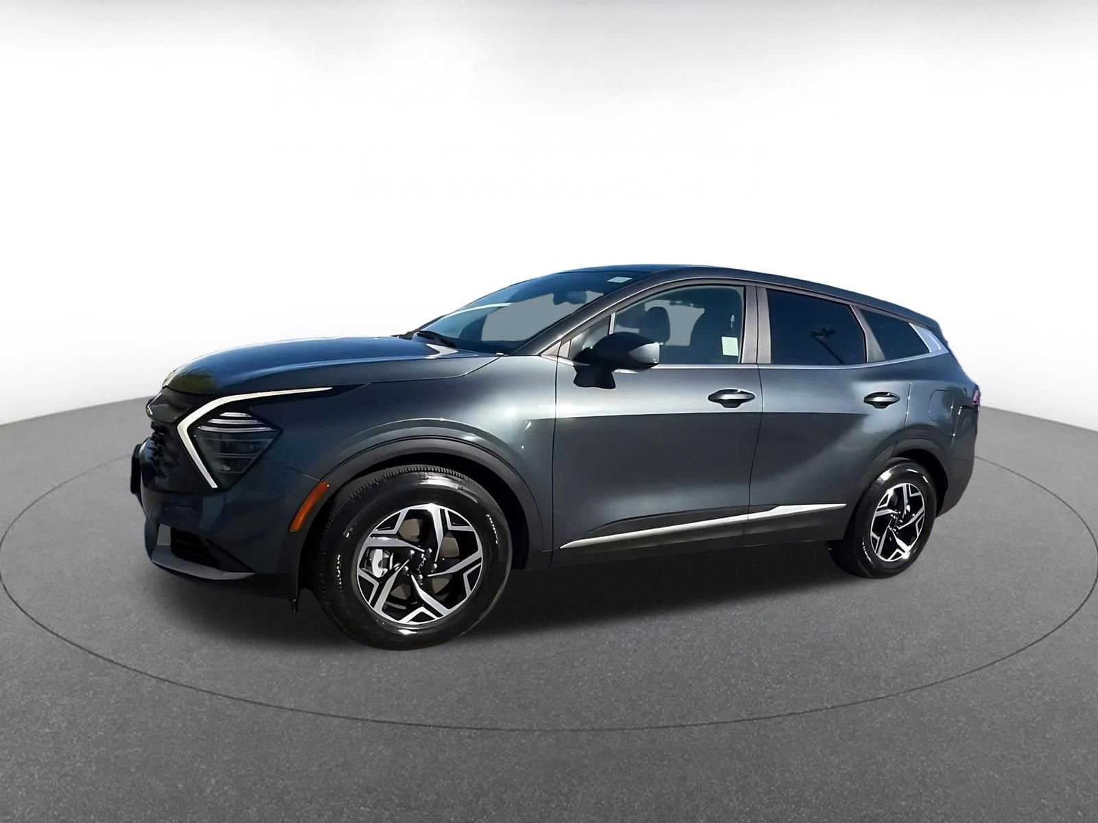 Thumbnail: 2025 Kia Sportage - 8