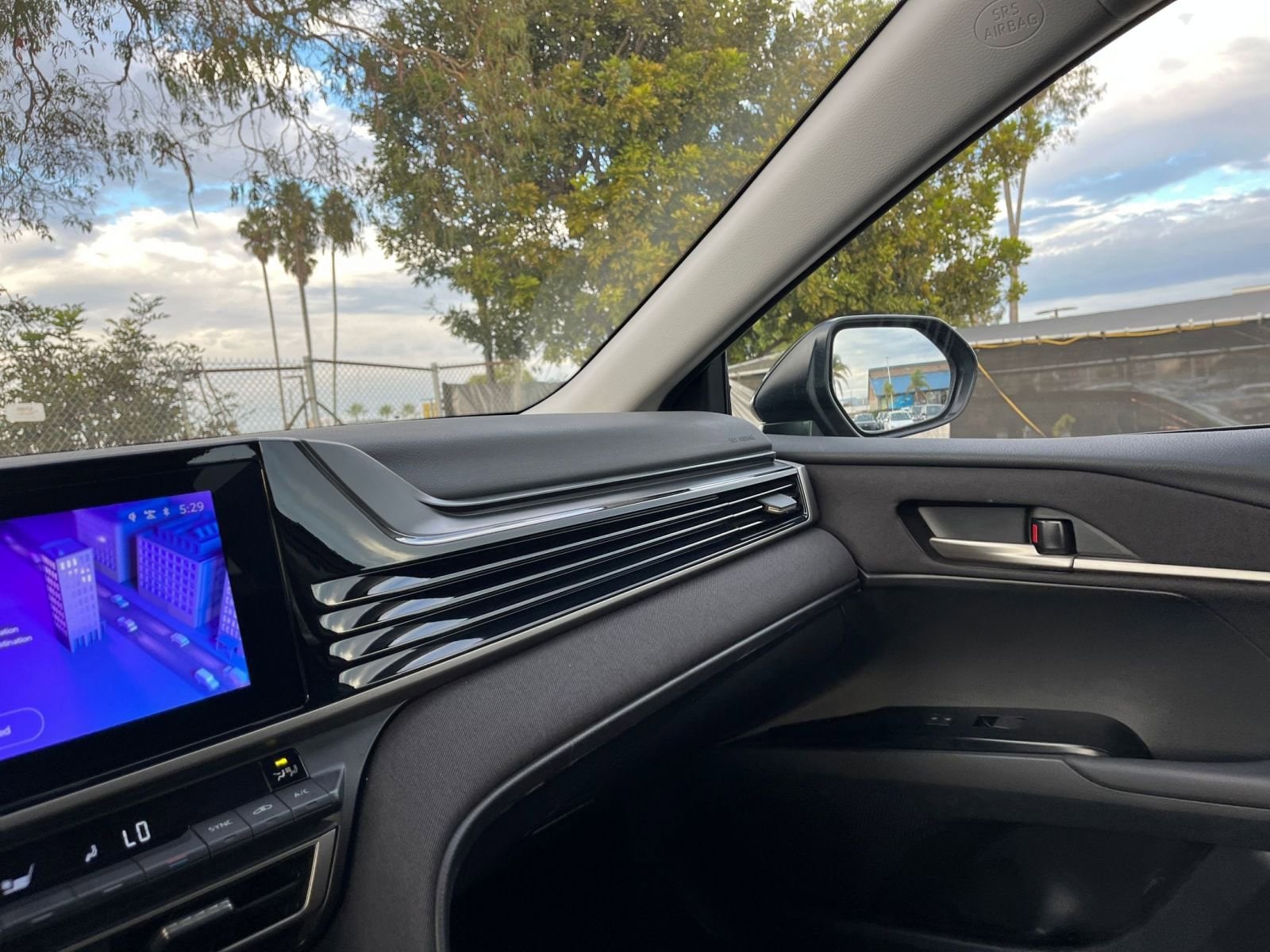 Thumbnail: 2025 Toyota Camry - 35