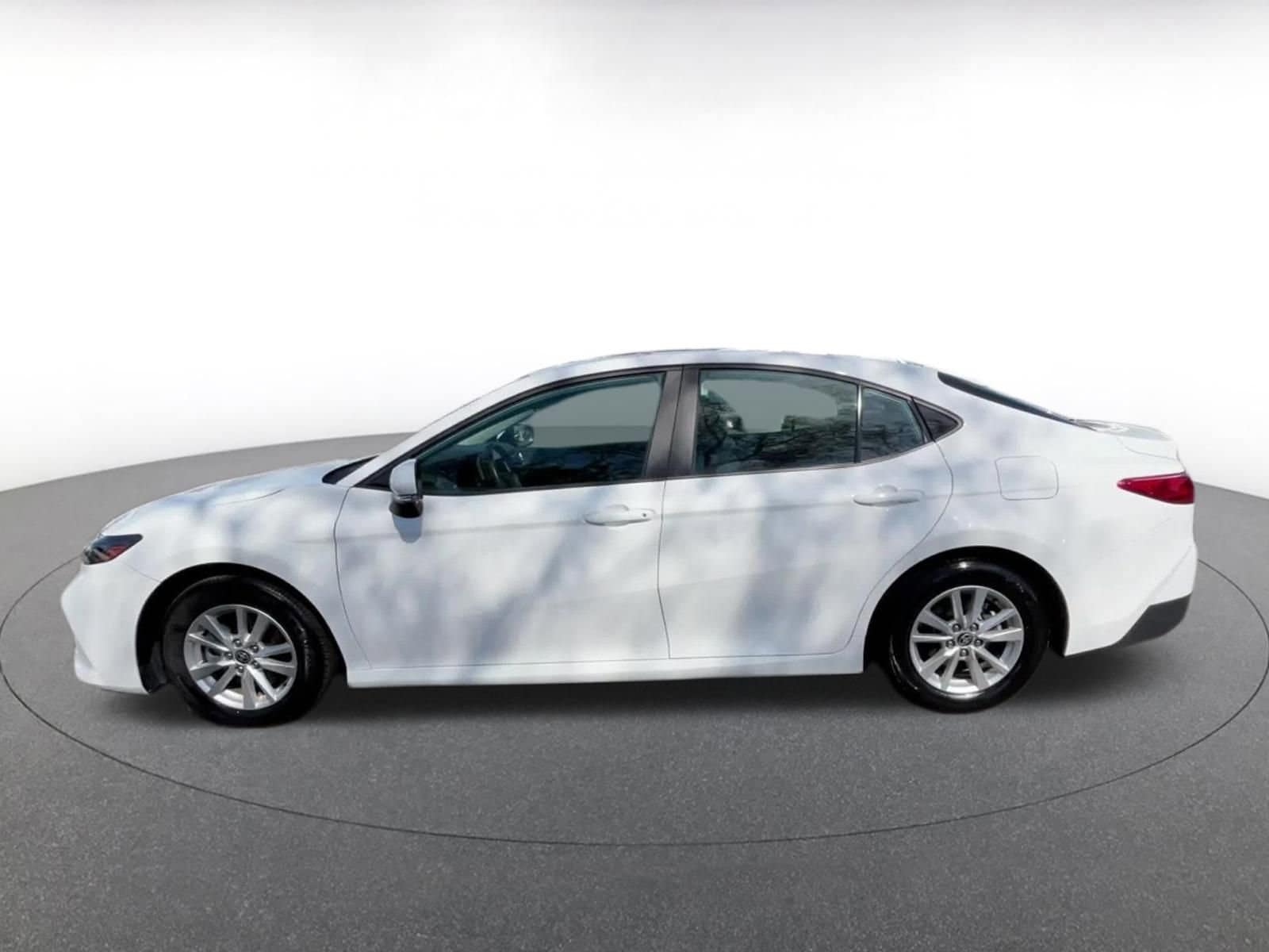 Thumbnail: 2025 Toyota Camry - 9