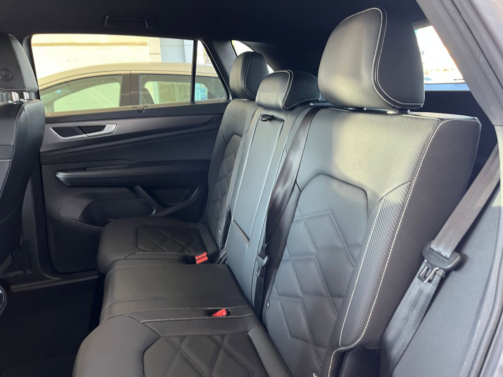 Thumbnail: 2025 Volkswagen Atlas - 25