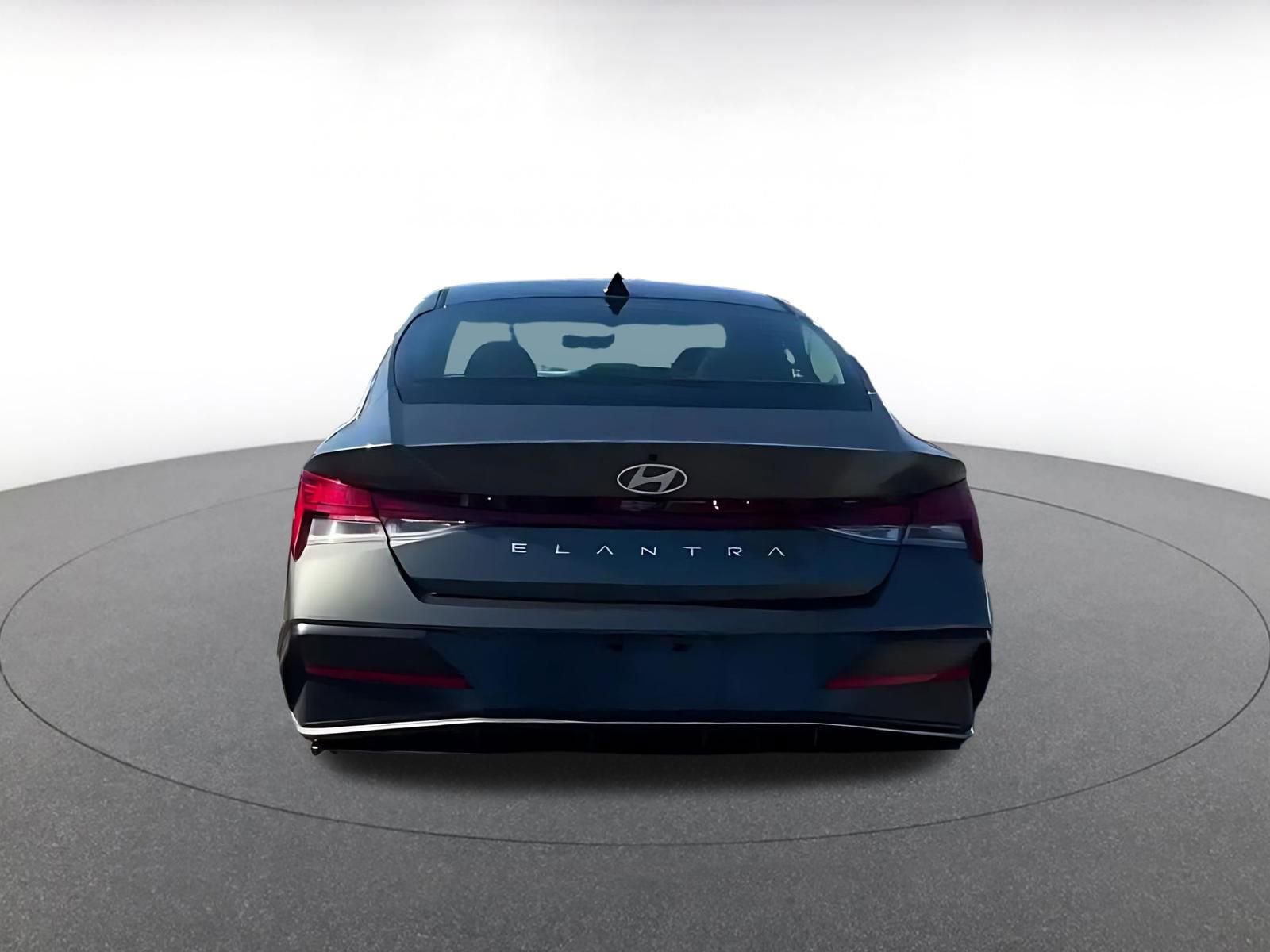 Thumbnail: 2025 Hyundai Elantra - 12
