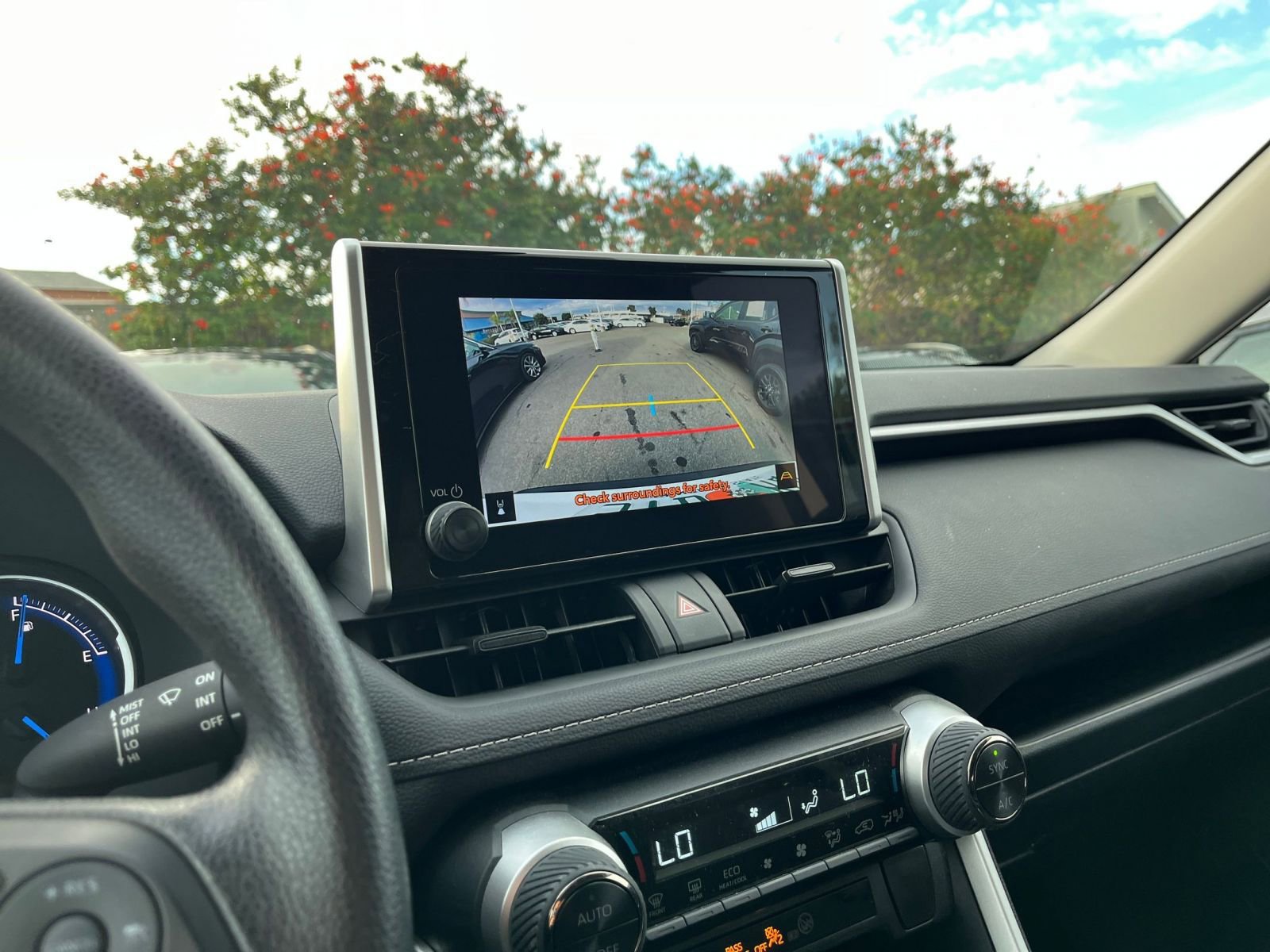 Thumbnail: 2025 Toyota RAV4 - 17