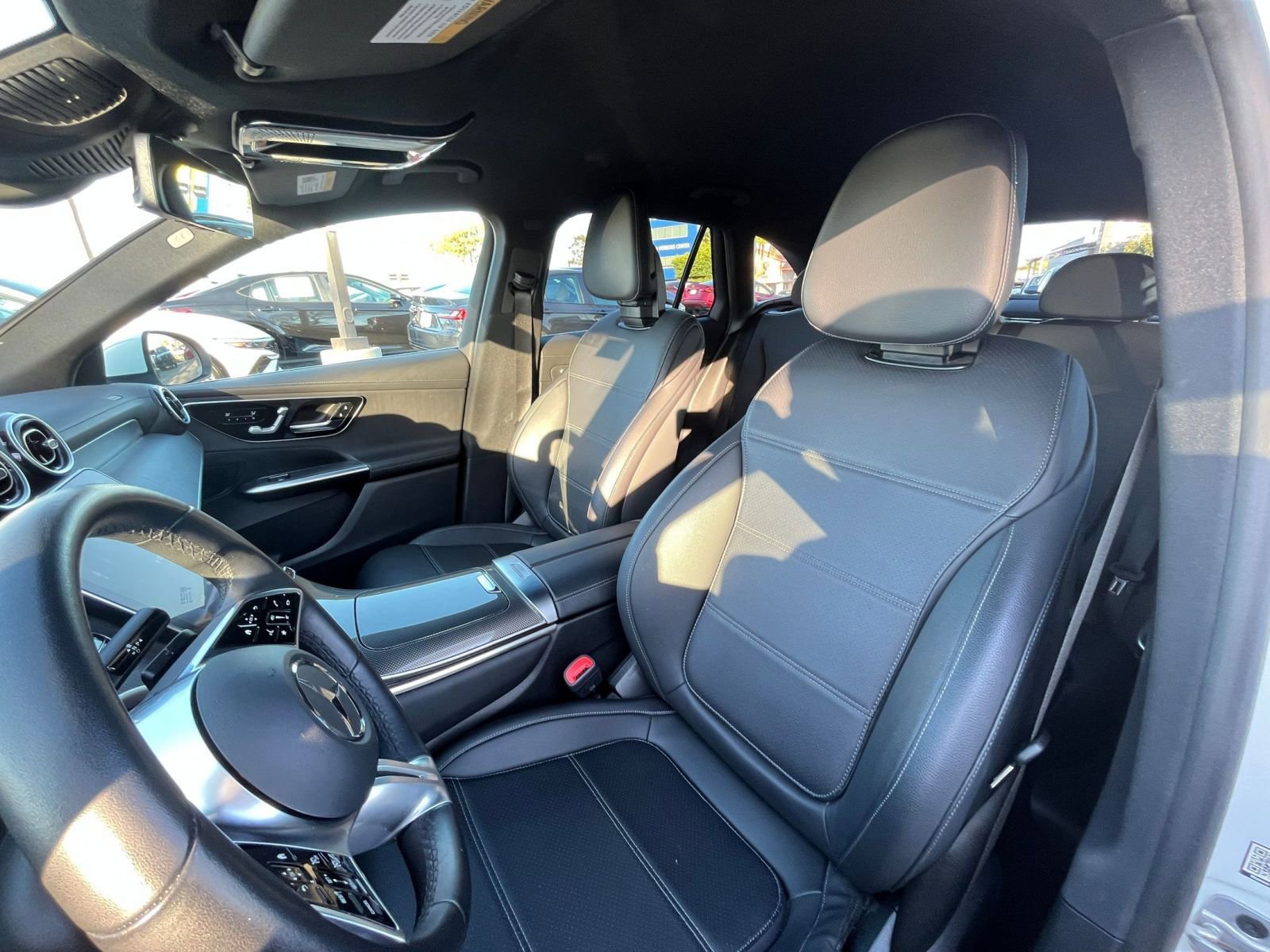 Thumbnail: 2024 Mercedes-Benz GLC - 27