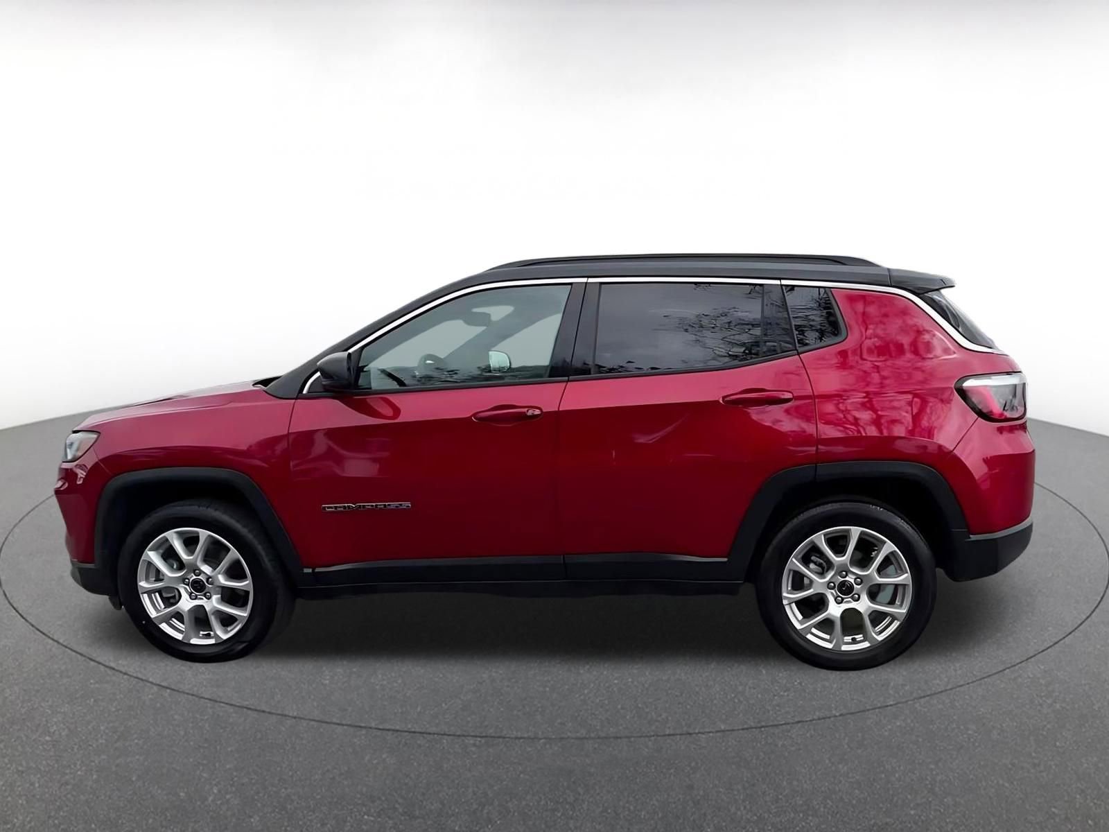 Thumbnail: 2025 Jeep Compass - 9