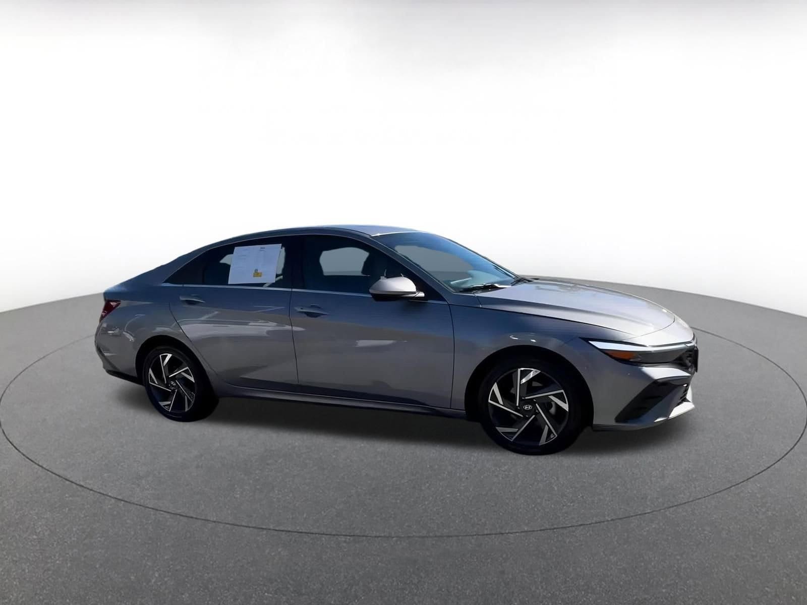 Thumbnail: 2025 Hyundai Elantra - 2
