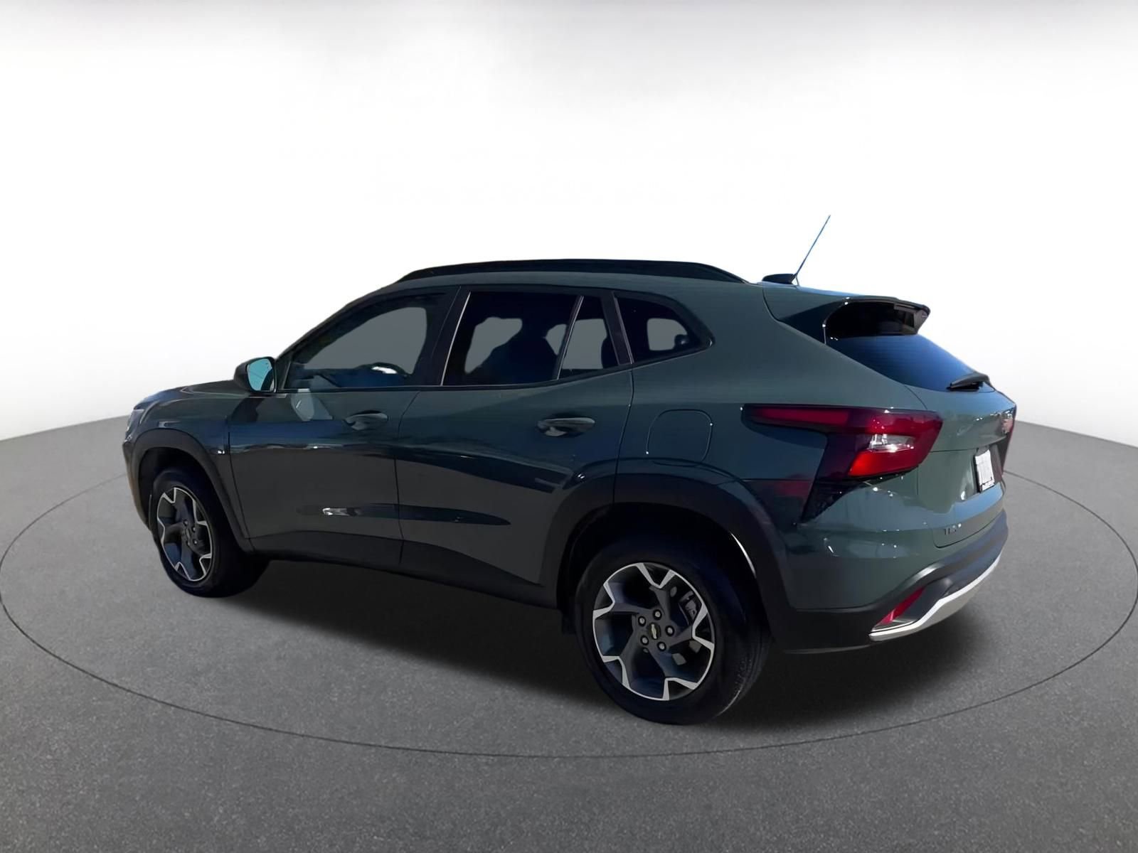 Thumbnail: 2025 Chevrolet Trax - 10