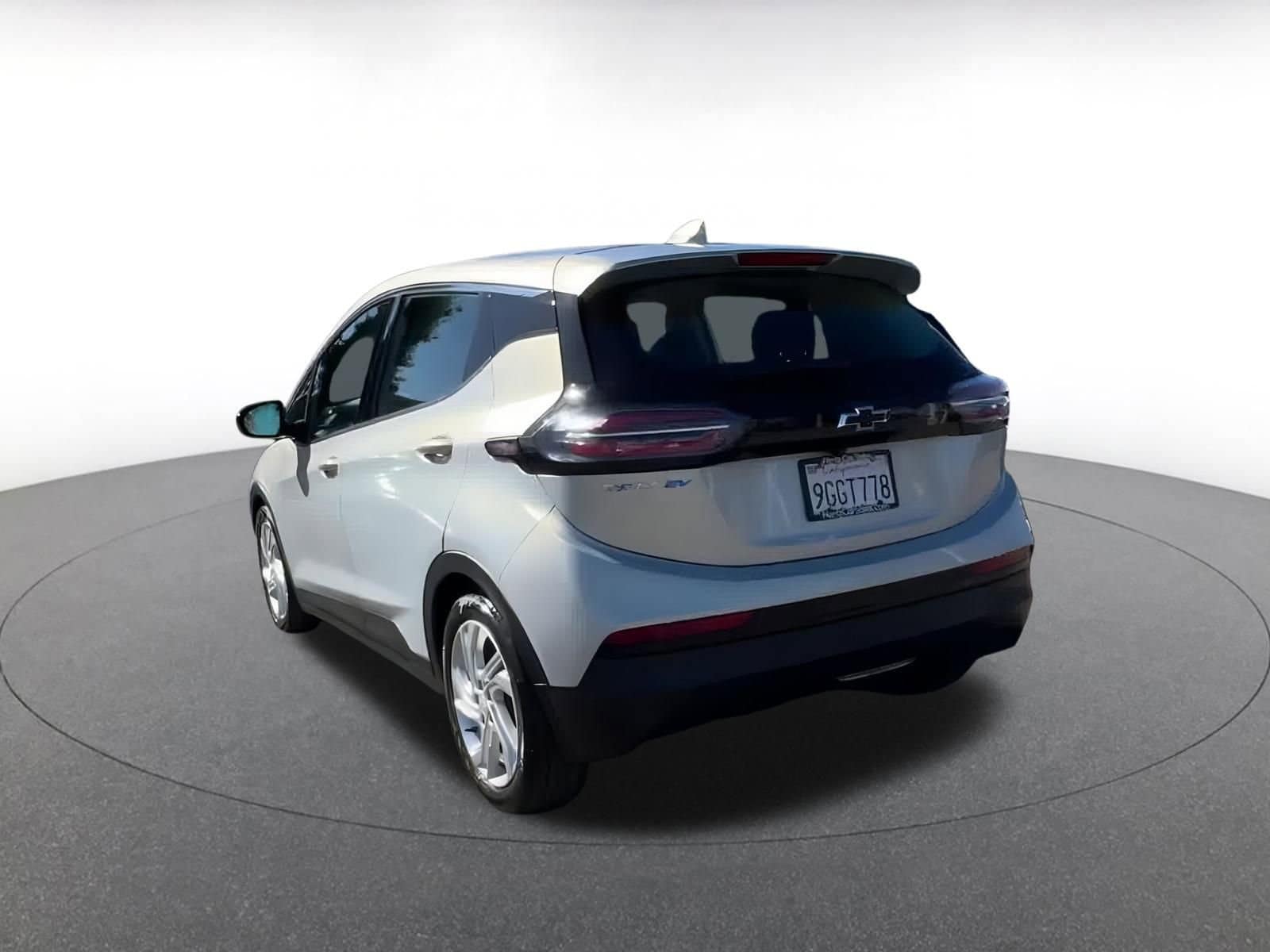Thumbnail: 2023 Chevrolet Bolt EV - 11
