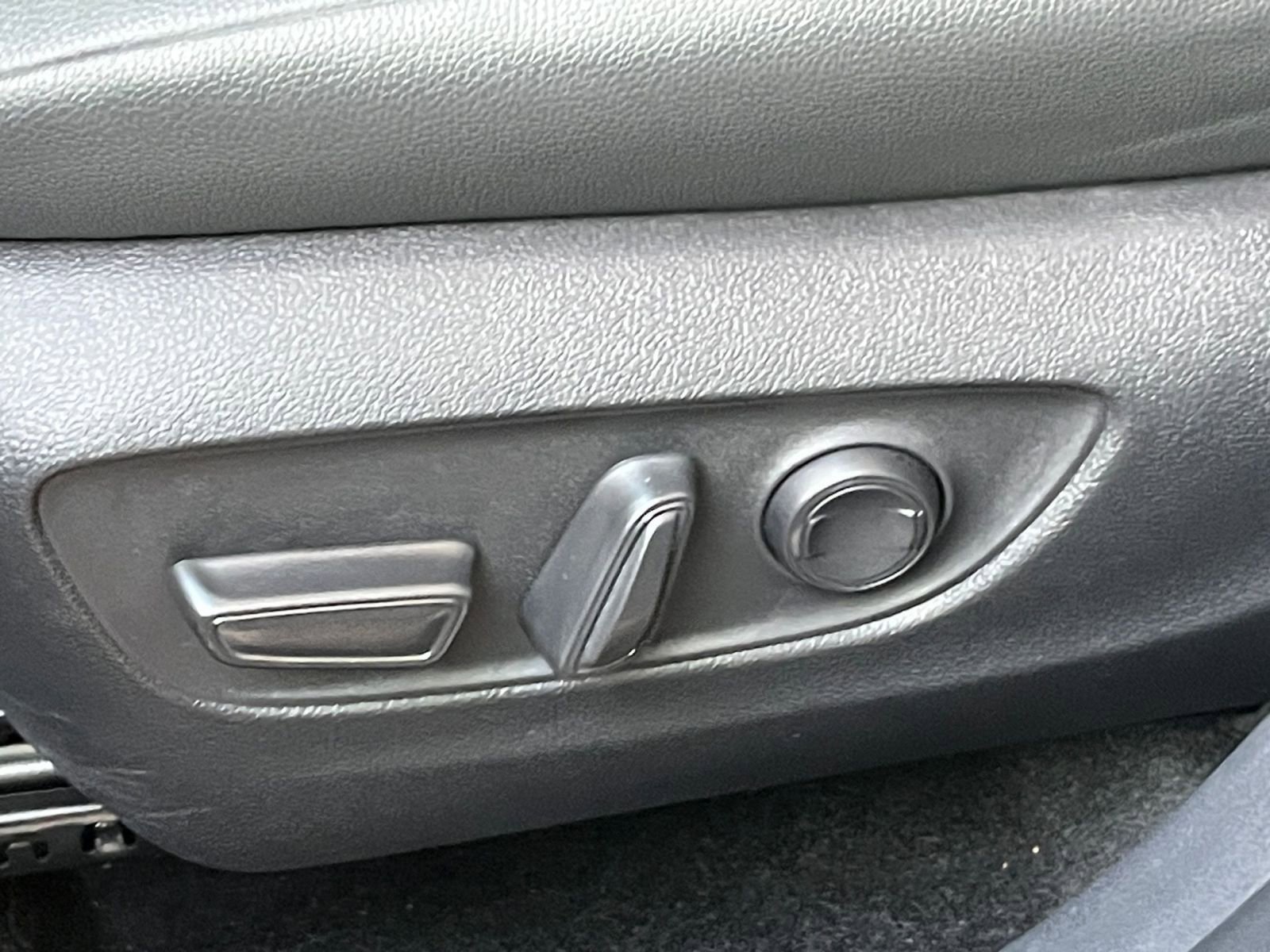 Thumbnail: 2025 Toyota Grand Highlander - 23