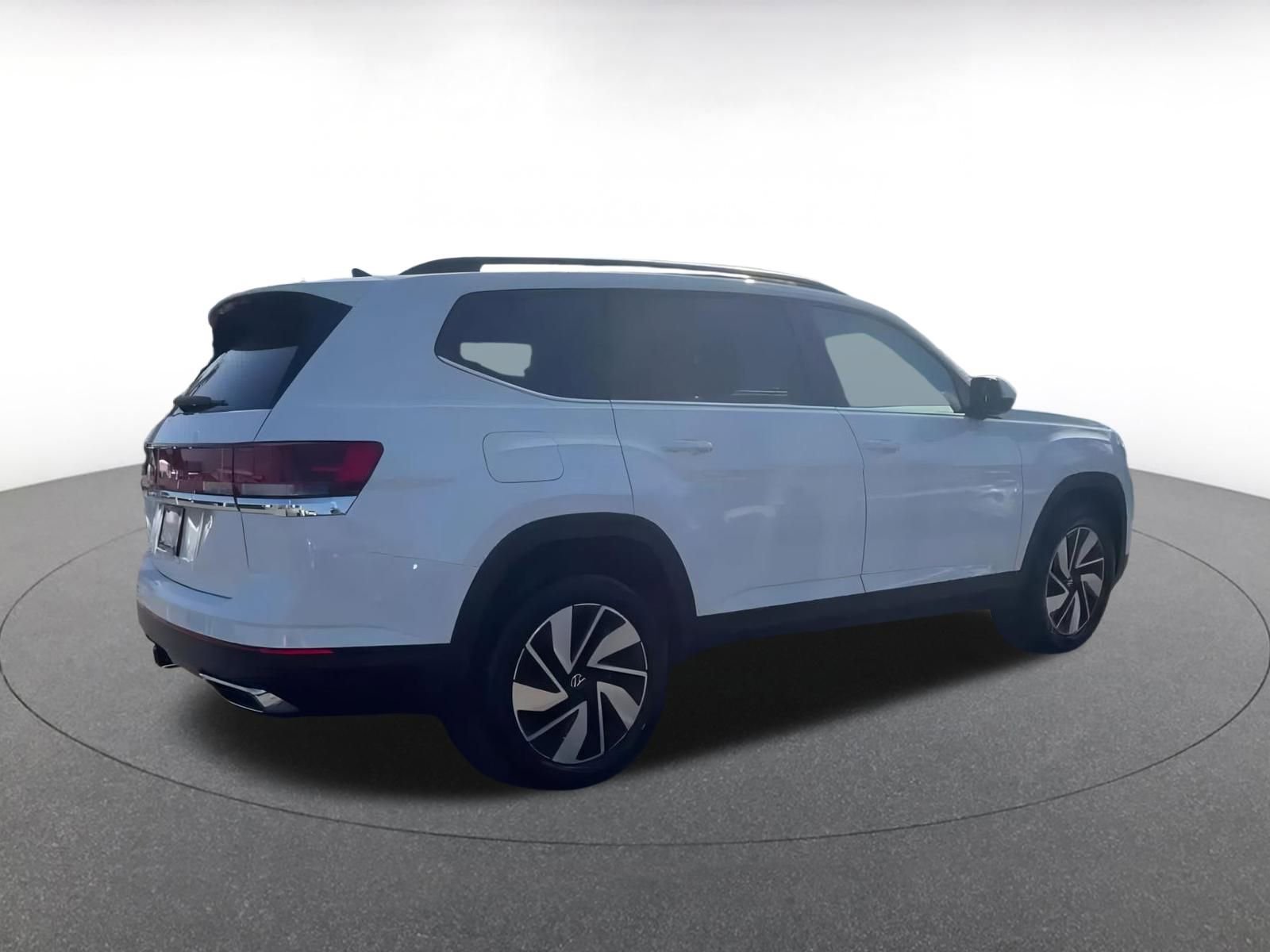 Thumbnail: 2025 Volkswagen Atlas - 15
