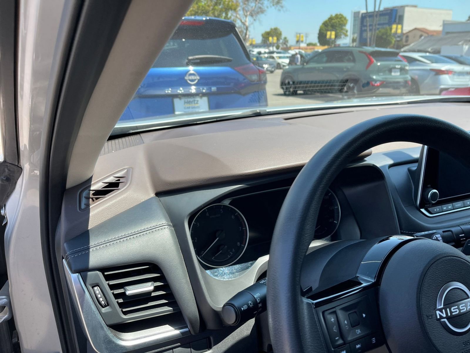 Thumbnail: 2023 Nissan Rogue - 34