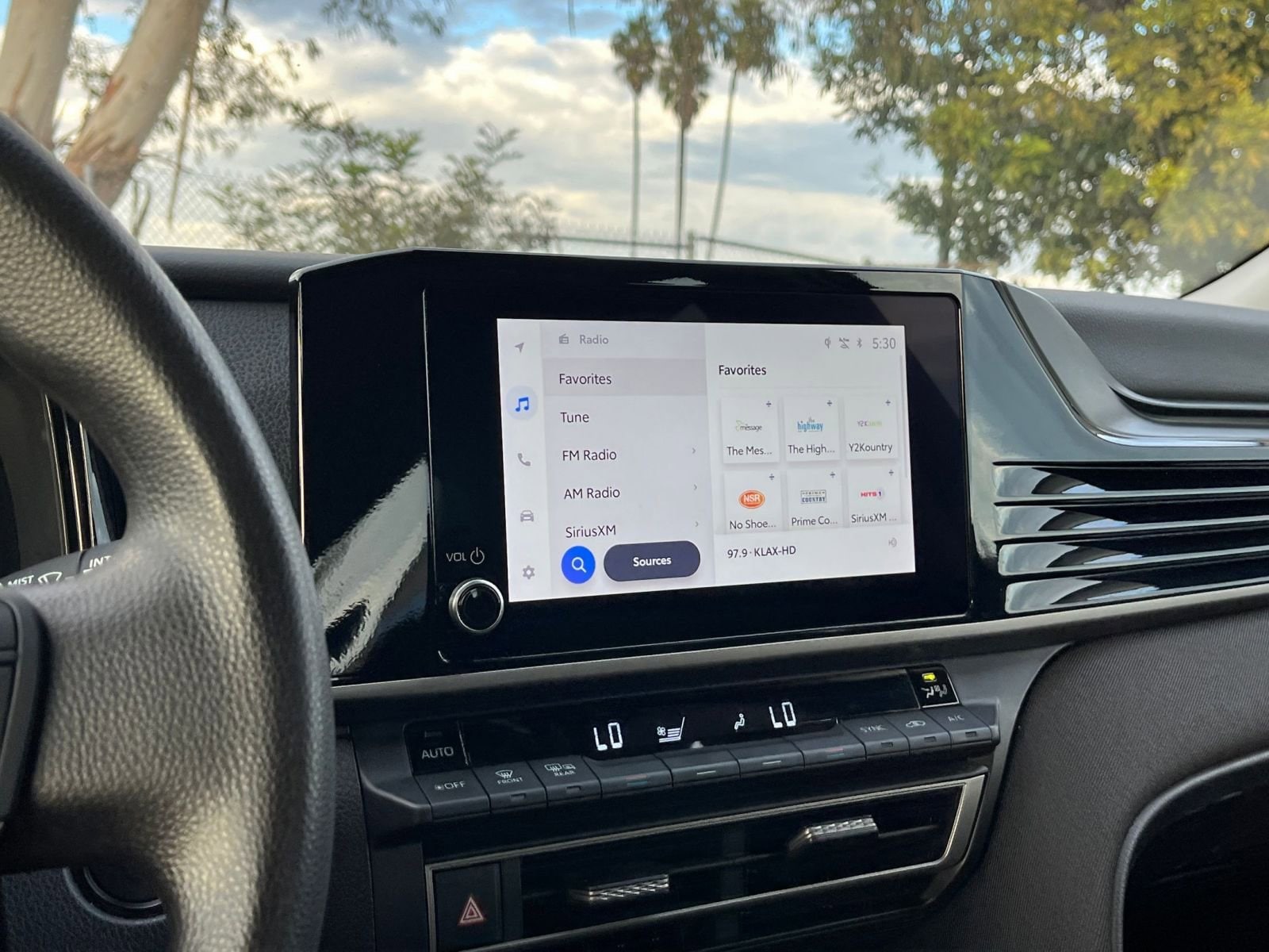 Thumbnail: 2025 Toyota Camry - 21