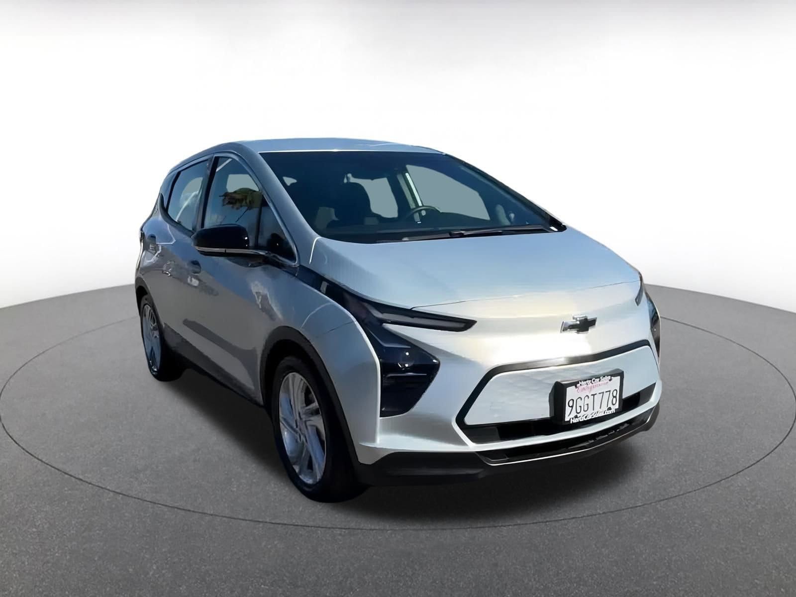 Thumbnail: 2023 Chevrolet Bolt EV - 3