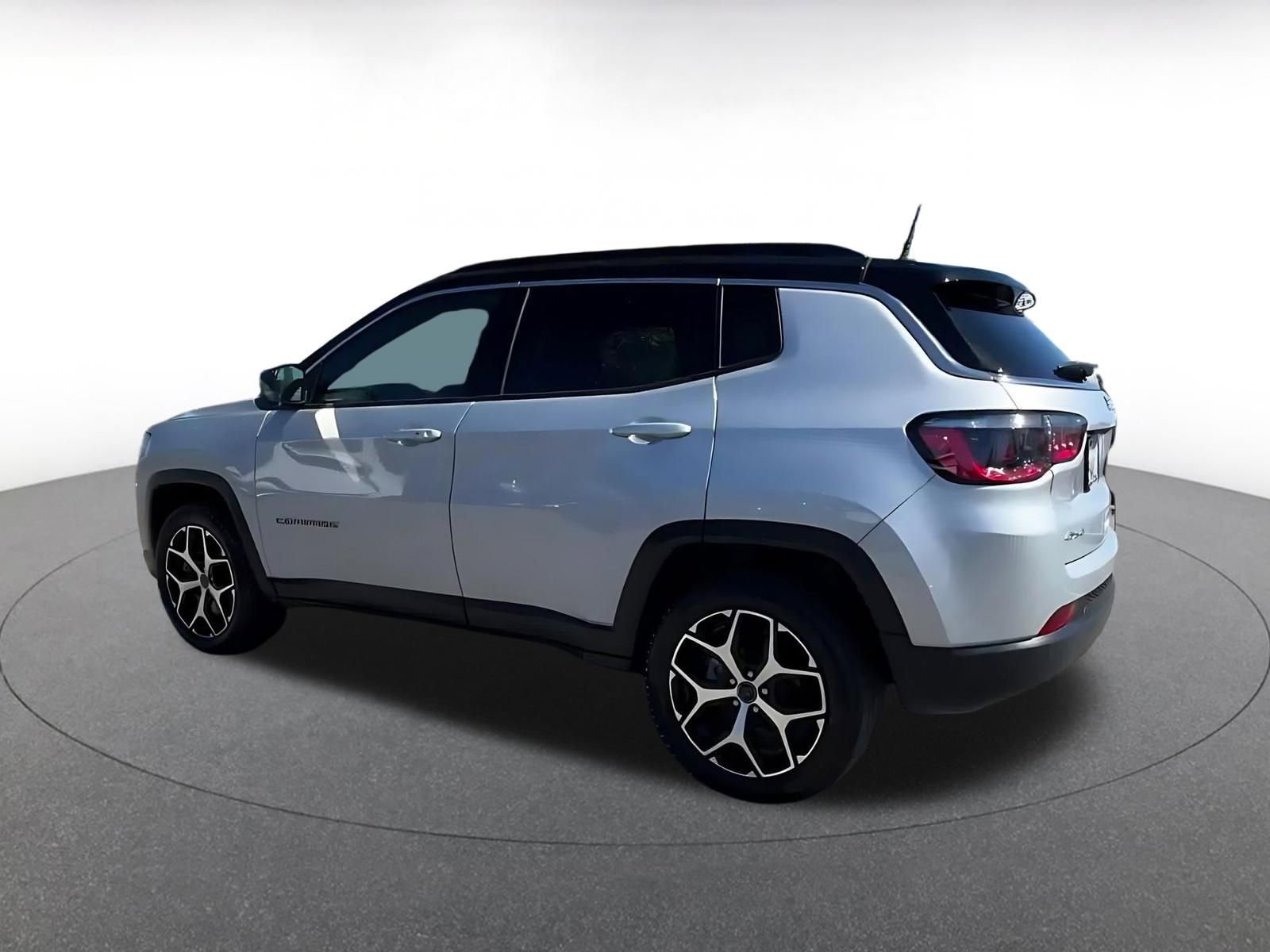 Thumbnail: 2025 Jeep Compass - 10