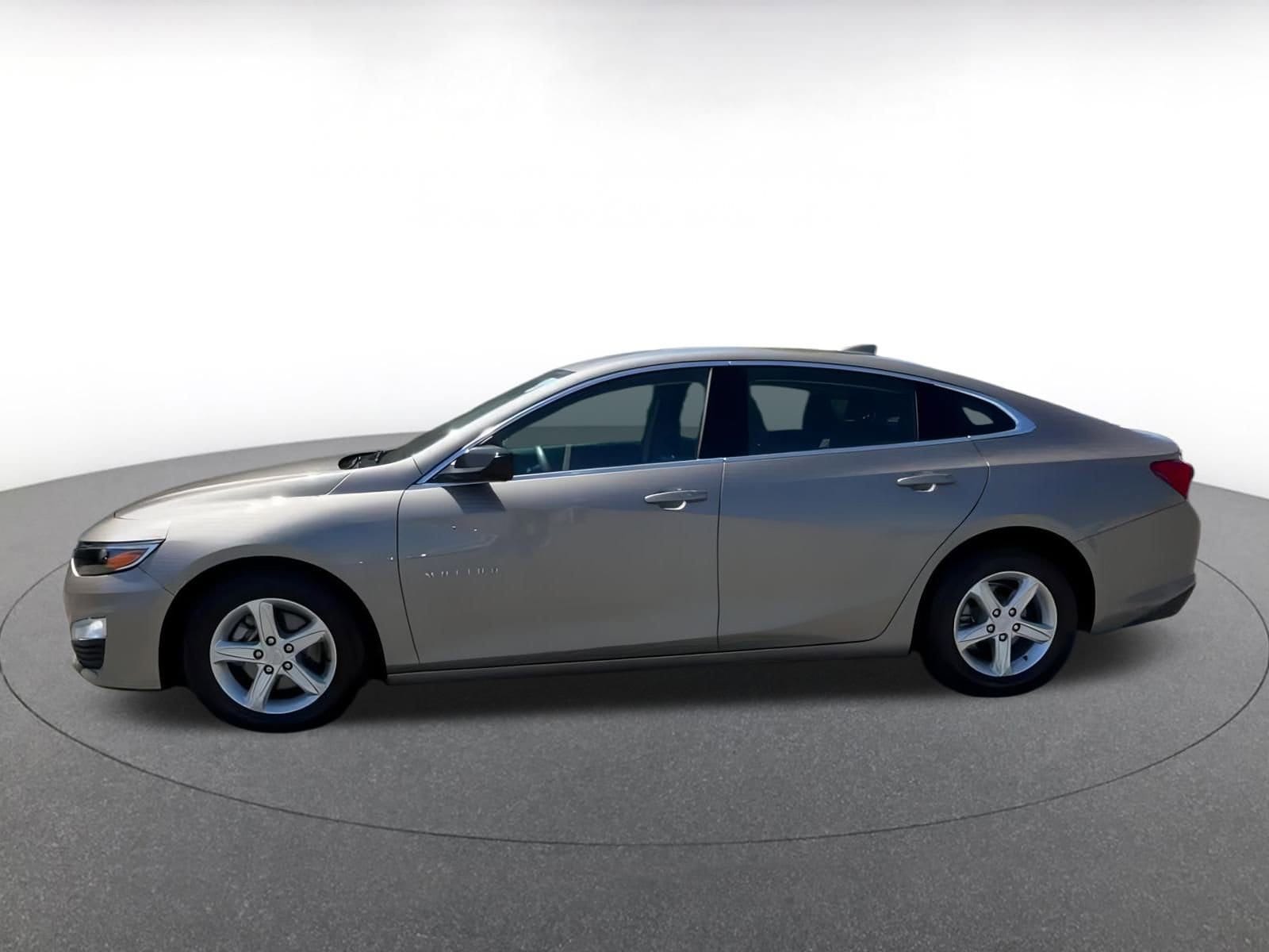 Thumbnail: 2023 Chevrolet Malibu - 7