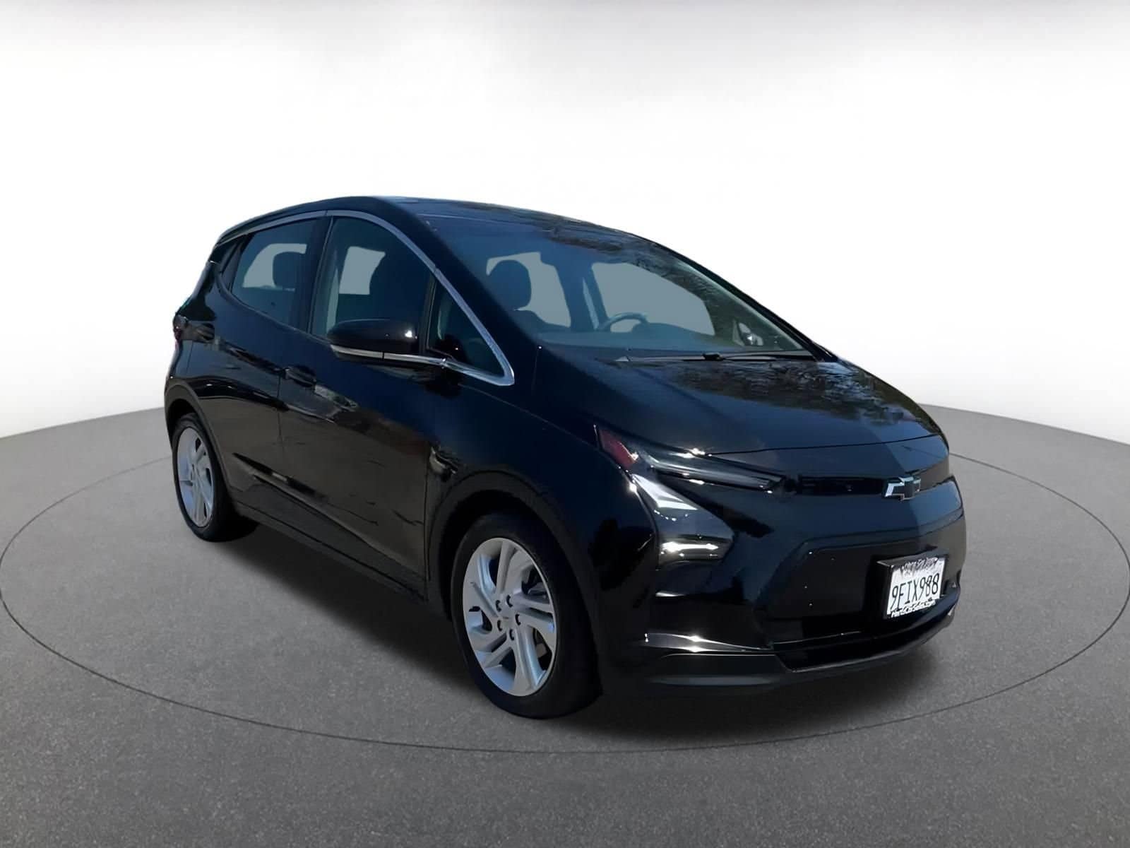 Thumbnail: 2023 Chevrolet Bolt EV - 2