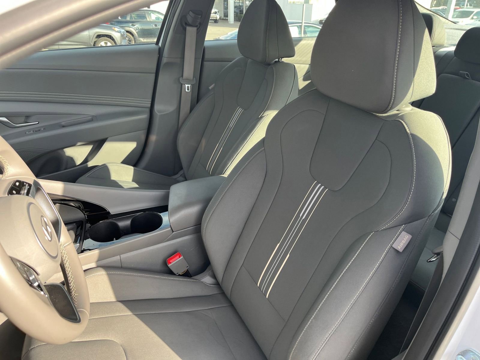 Thumbnail: 2025 Hyundai Elantra - 27