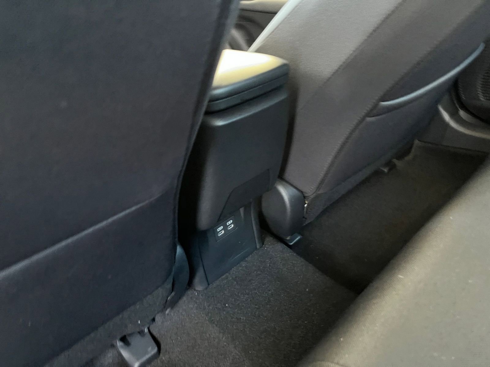 Thumbnail: 2025 Toyota Prius - 24